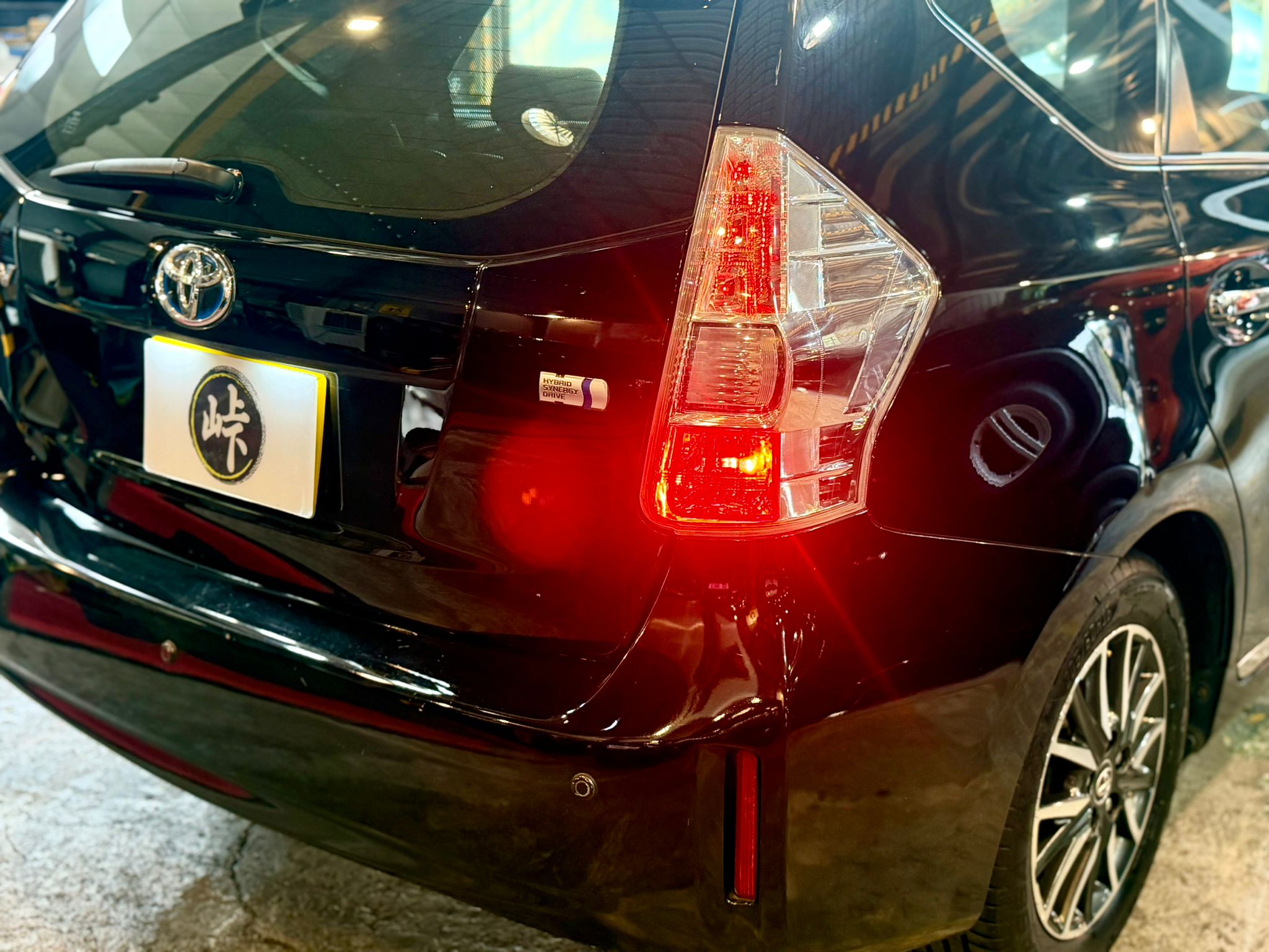 Toyota Prius V Hybrid 2012