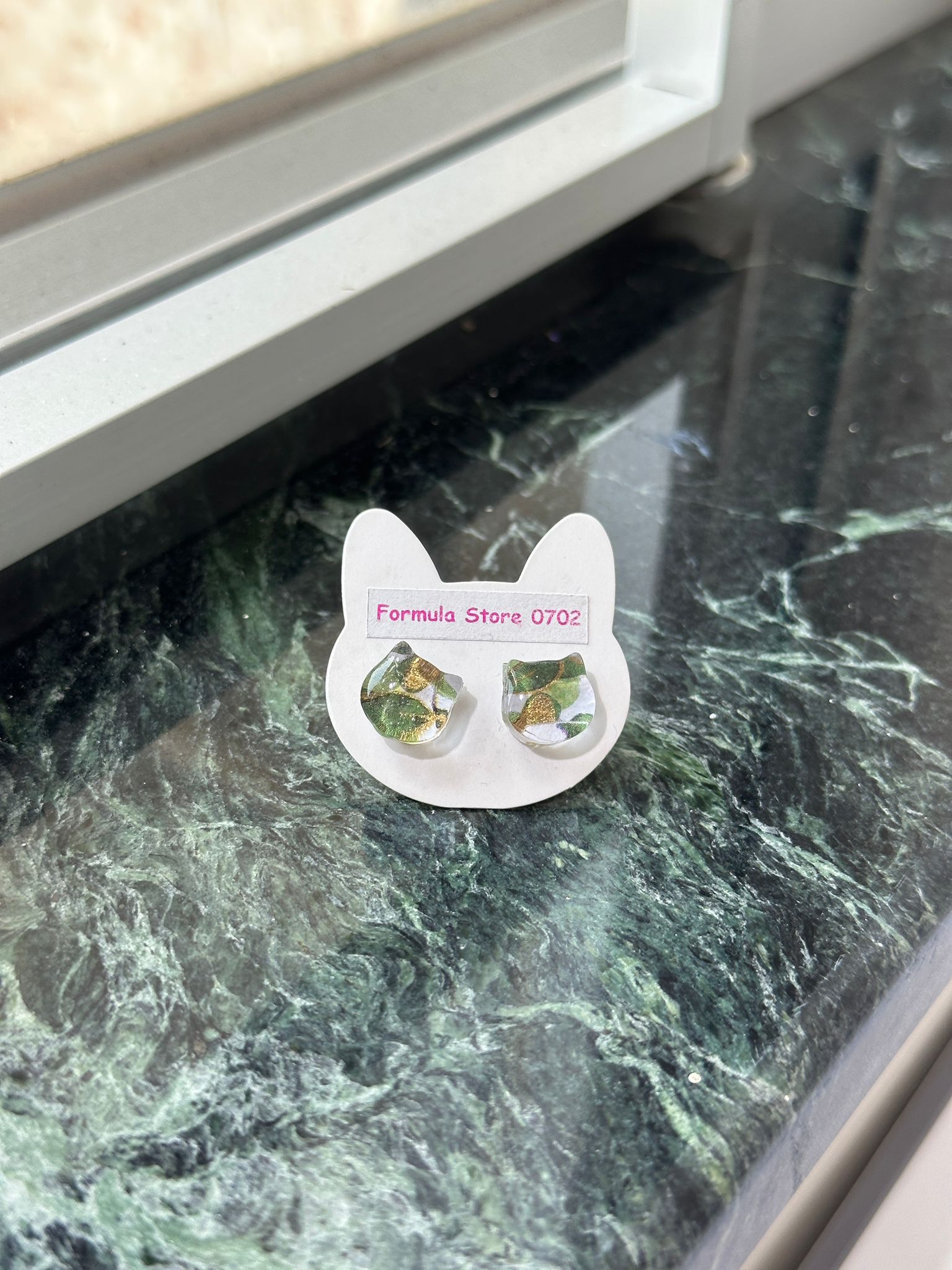 貓咪和紙耳環 - 貓頭款－綠意金箔點綴和紙圖案
