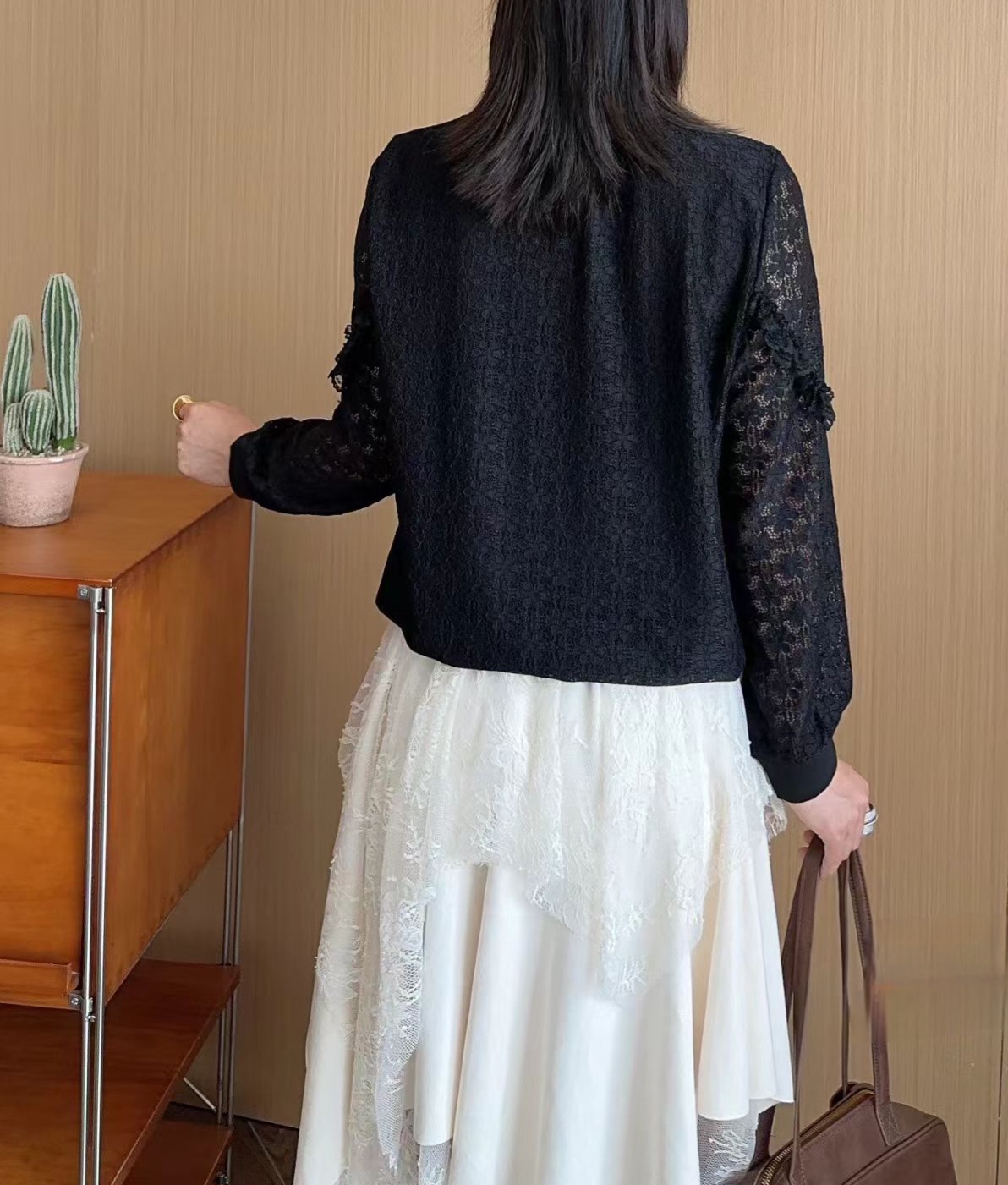 重工蕾絲刺綉上衣(M38寸胸/L40寸胸/XL42寸)