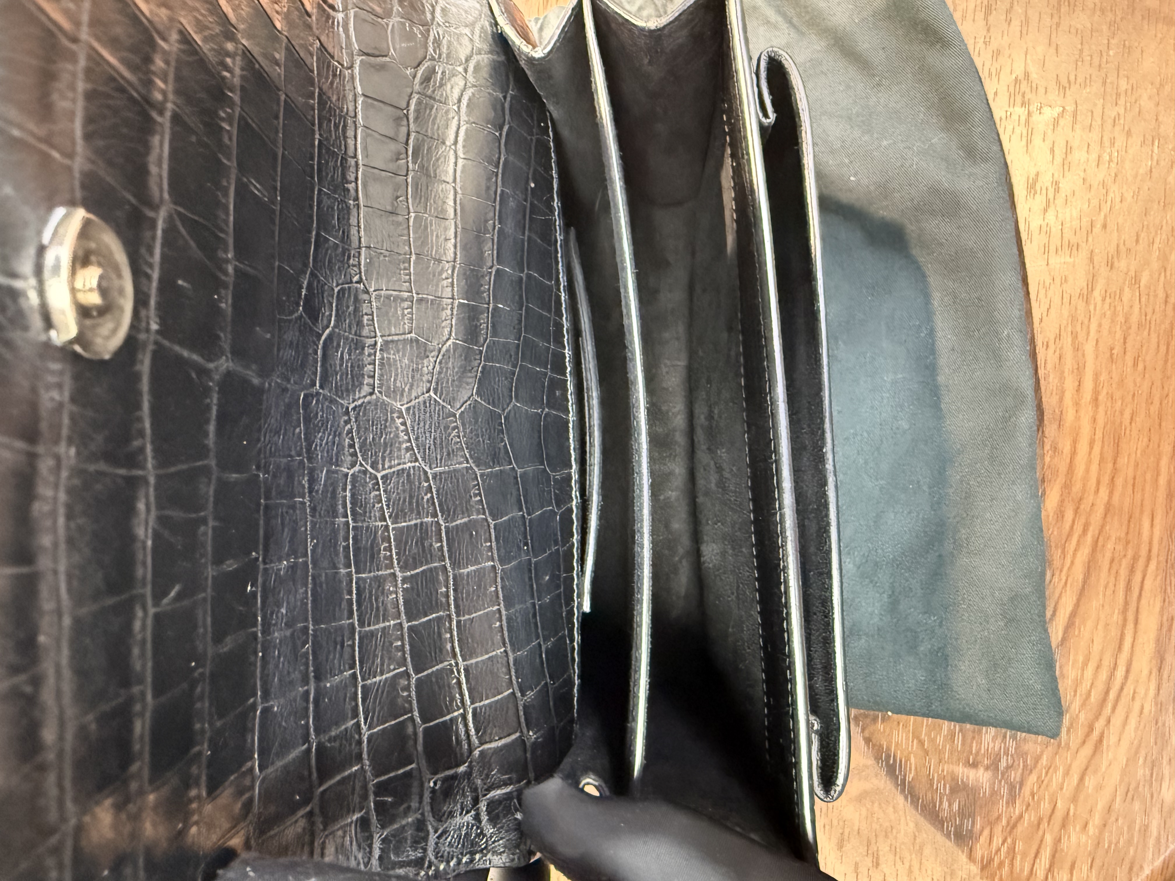 YSL日落包鰐魚壓紋銀Logo鏈條斜孭包