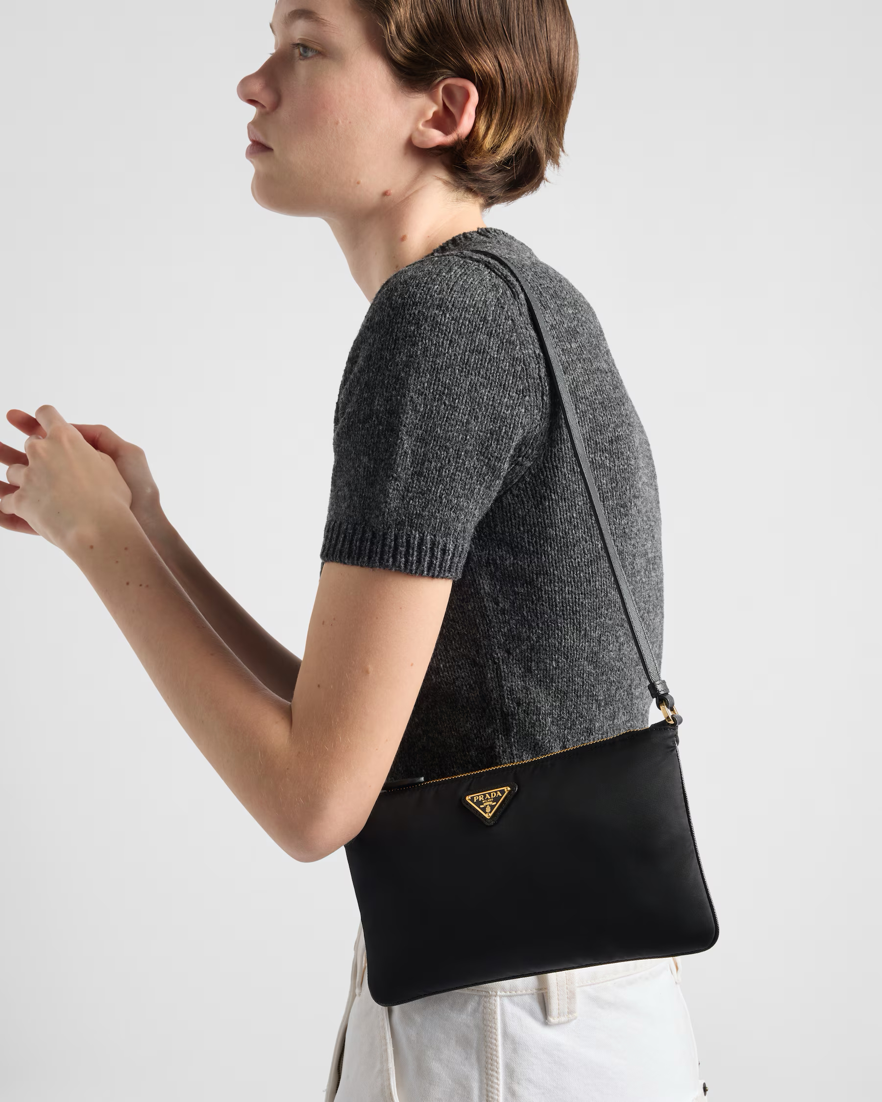 限時優惠🩷訂貨📮Prada 經典Re-Nylon pouch  Size 24.5x14.5cm