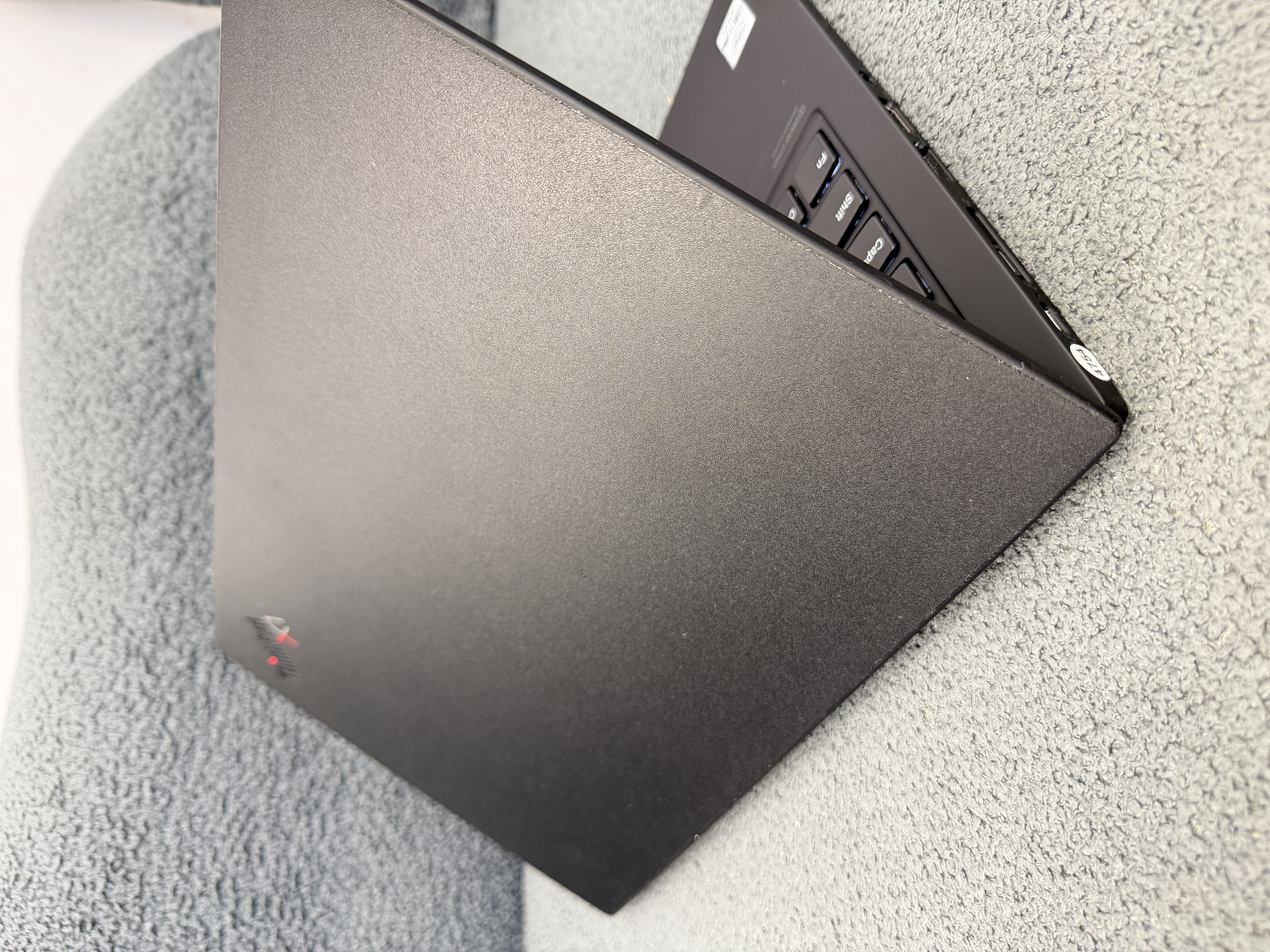 #4754 Lenovo X1 Carbon 10代 cpu i7 10610u/16 gb ram 512gb ram/ X1c x1 gen8 