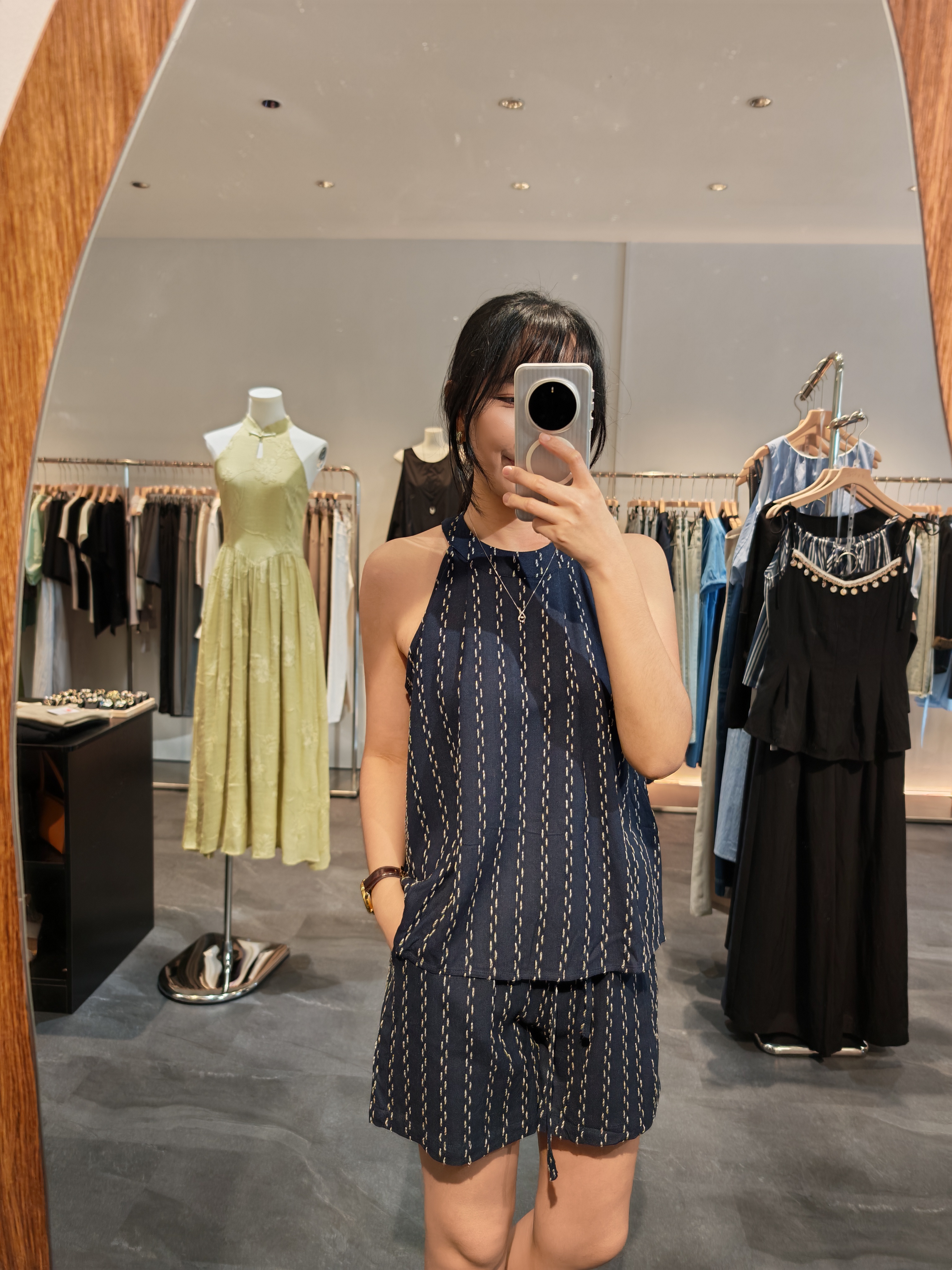 棉麻挂脖上衣+短裤套装 Linen Set Wear