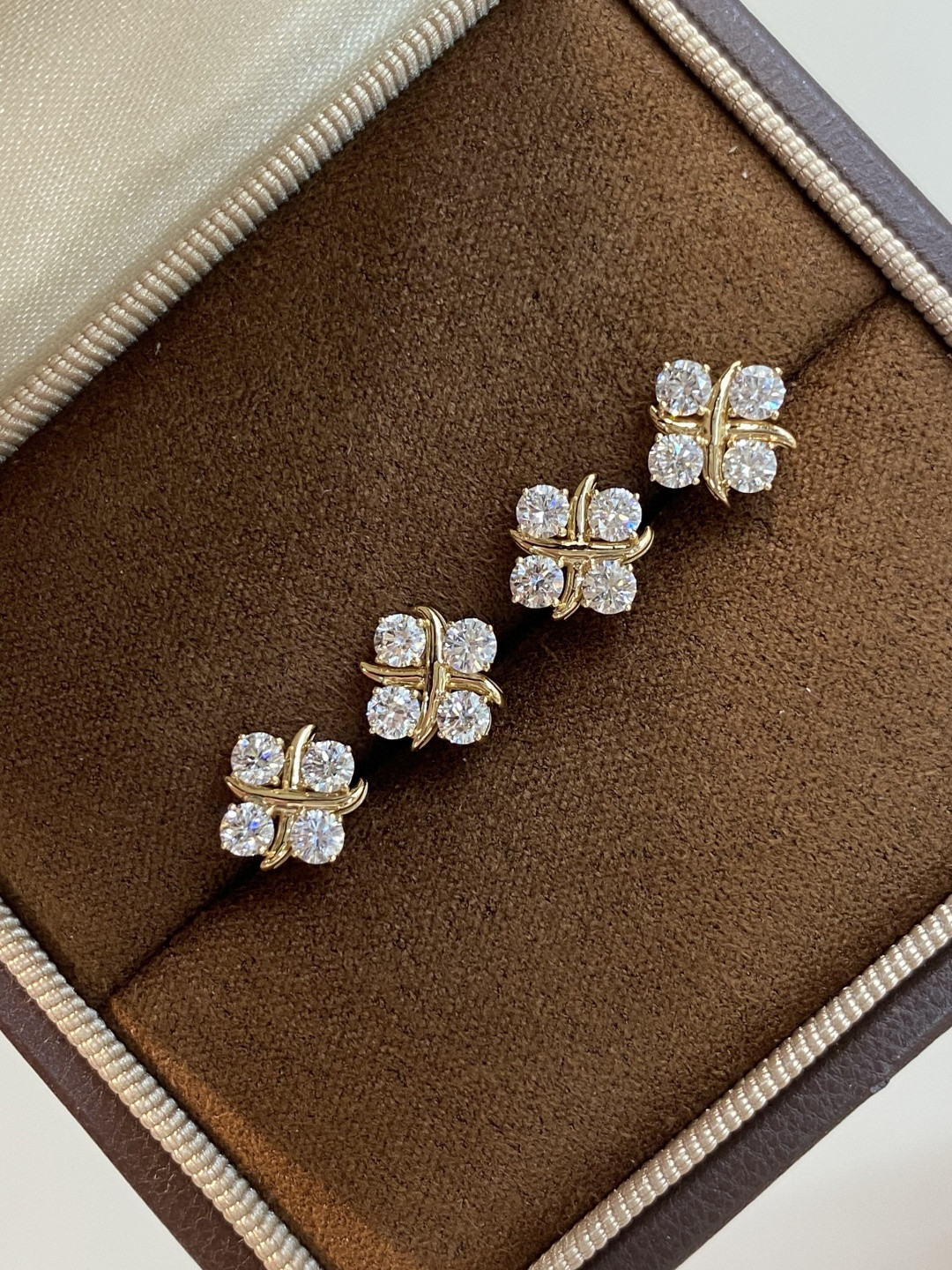 18K Diamond Earrings 