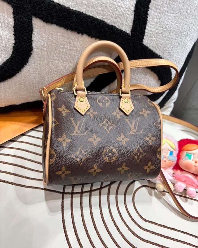 Lv nano speedy monogram  100%Authentic ,95%new ✅收據✅dust bag