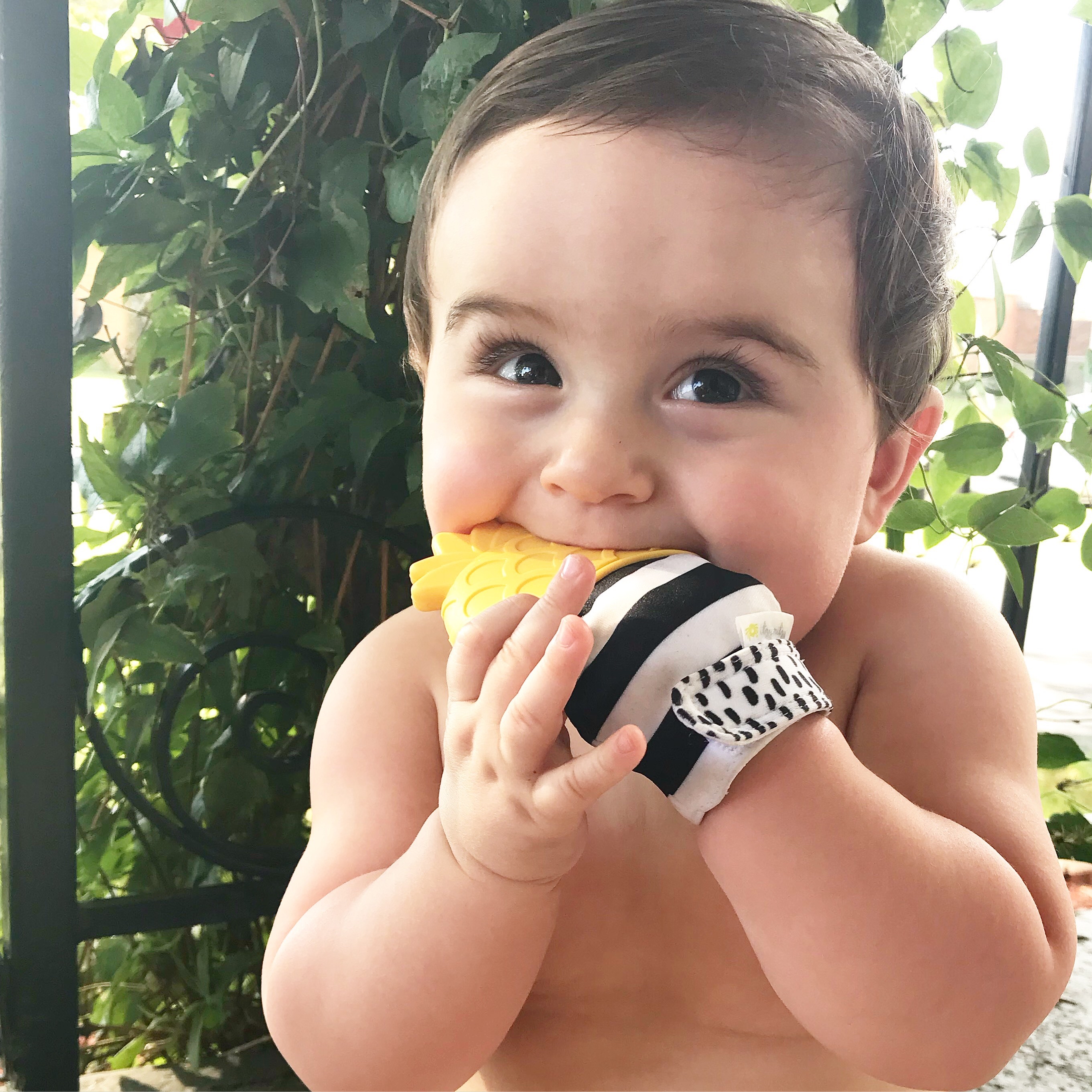 Teething Mitten - Pineapple