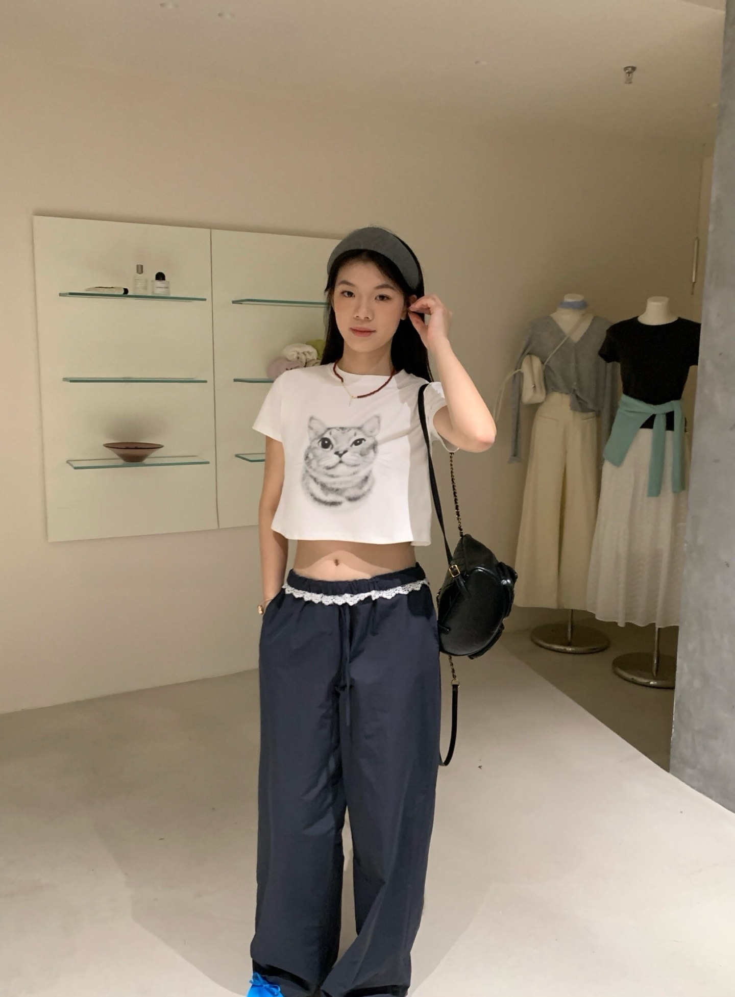 Oh Kitty Roundneck T-shirt Ins风可爱猫咪印花圆领短款Tee ( 2 colours )