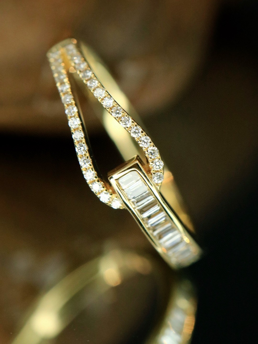 18K Diamond Ring 