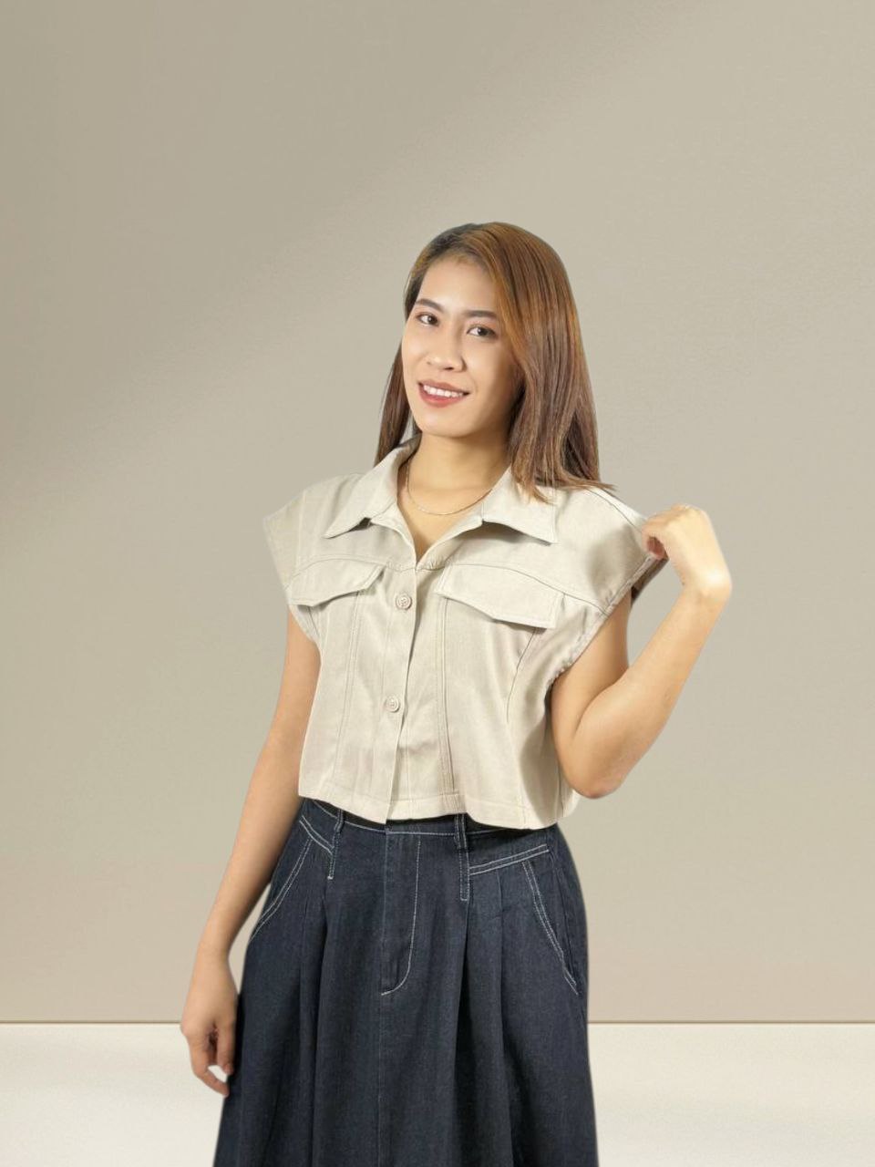 W9658 - Sleeveless Crop Top