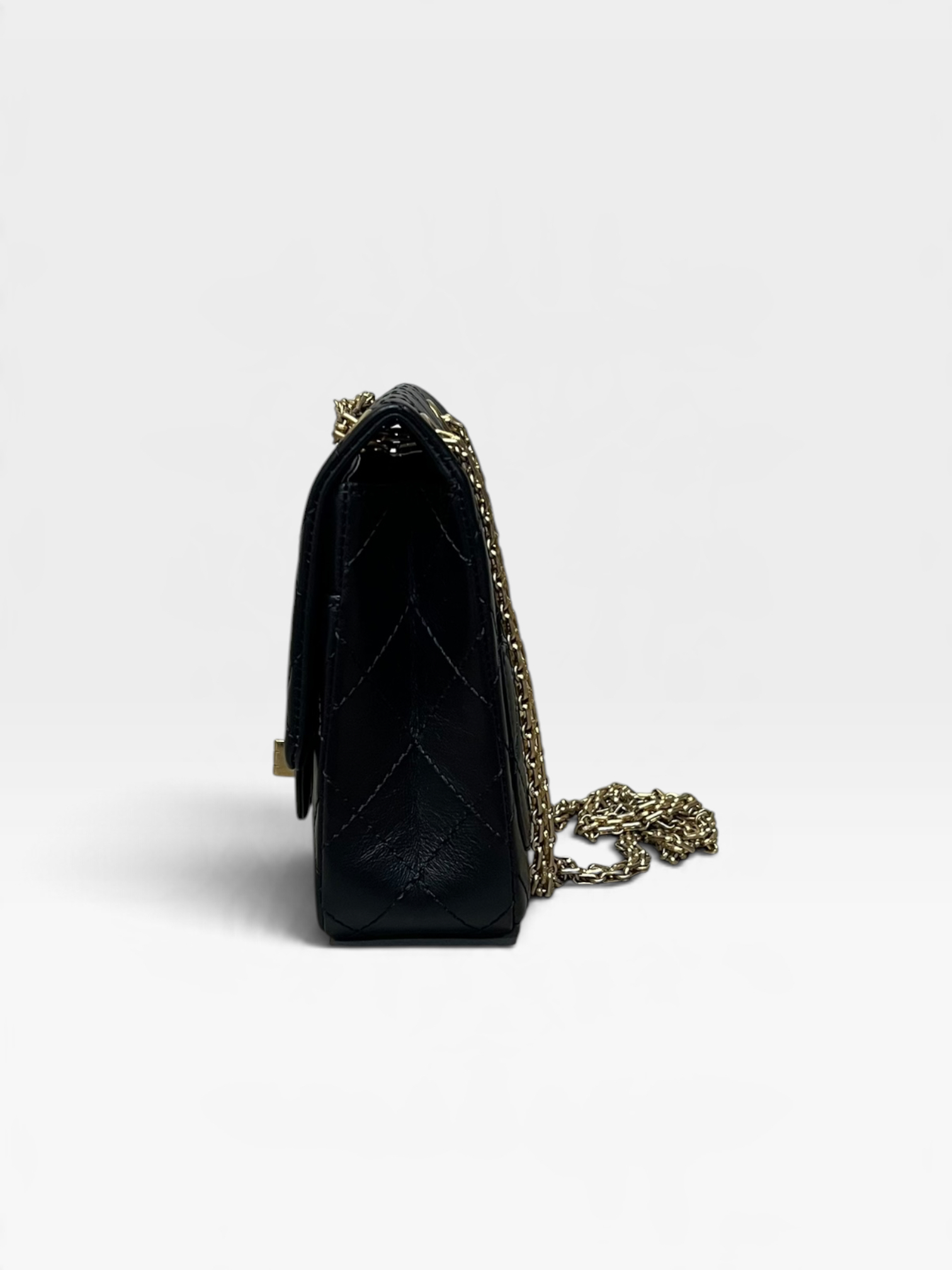 Pre-Owned Chanel 2.55/ K9907