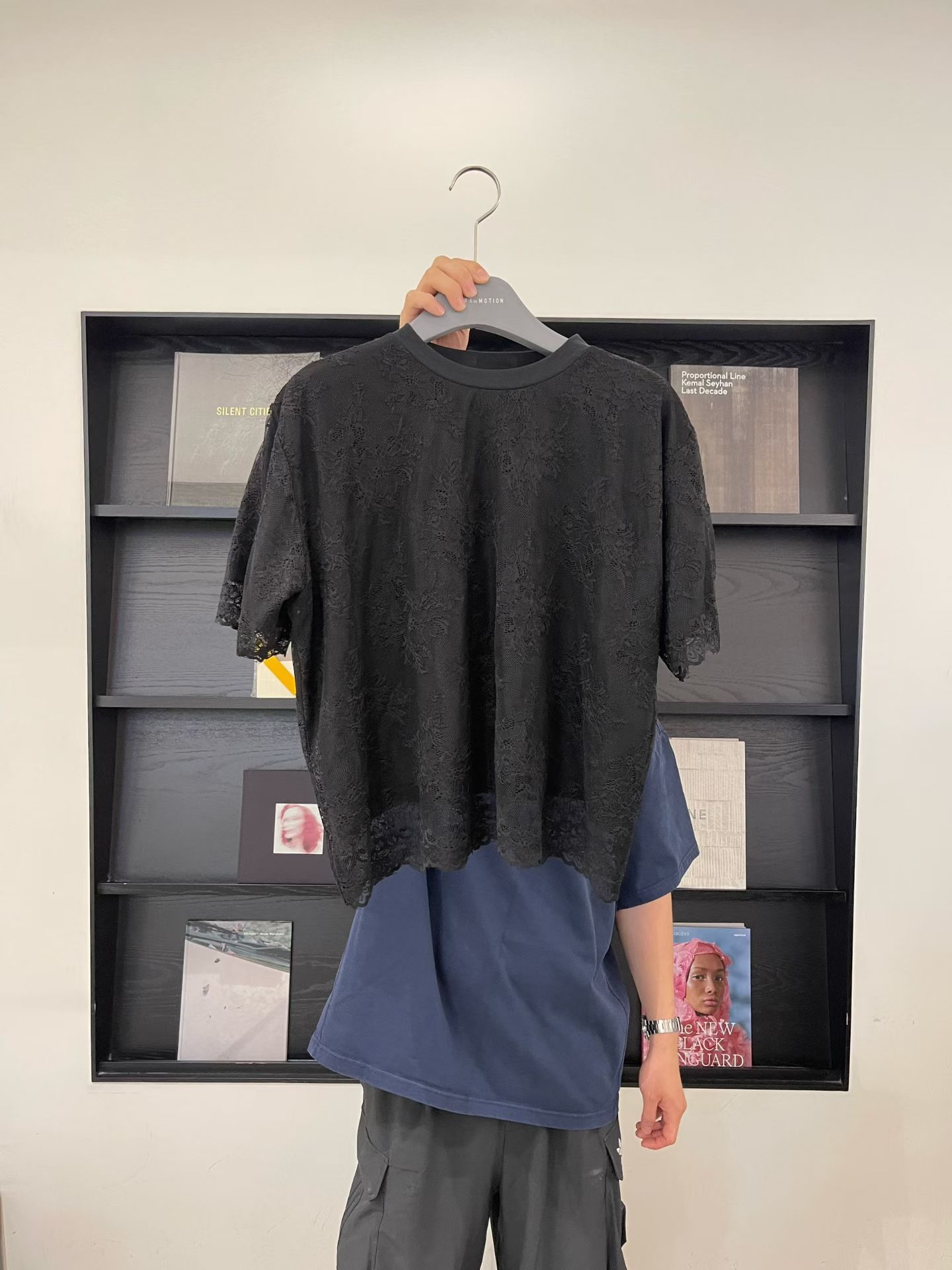 Tara by motion 波浪腳Lace Top