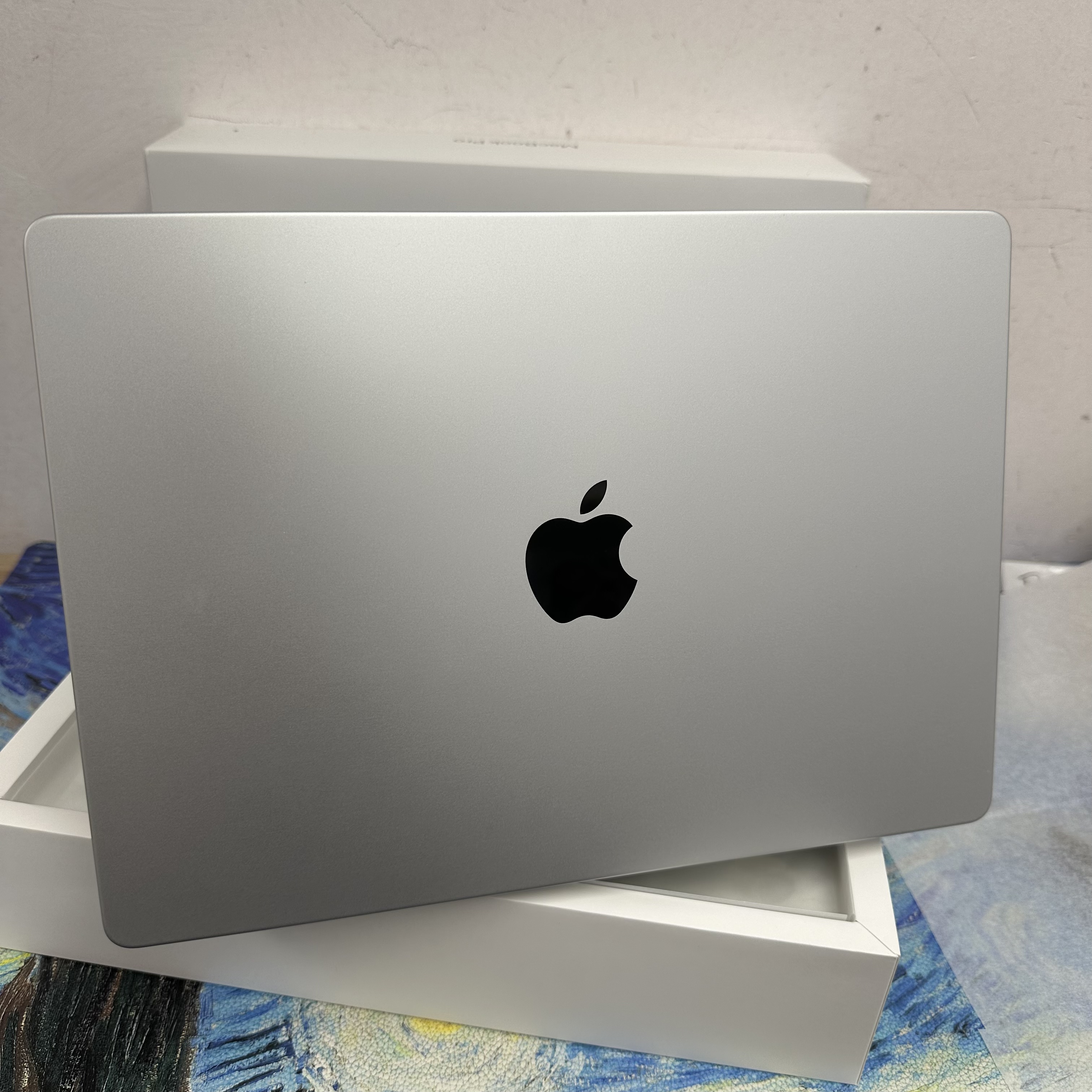 #5930 全新質素Apple MacBook M5 Pro 2025 M5 Pro CPU/24GB Ram/1TB SSD/16核心GPU/Liquid Retina XDR Mon/14吋/銀色/ MacBook Pro M5 / MacbookPro M5 Pro / Laptop / Notebook / Ultrabook / Netflix/ YouTube / Black / silver