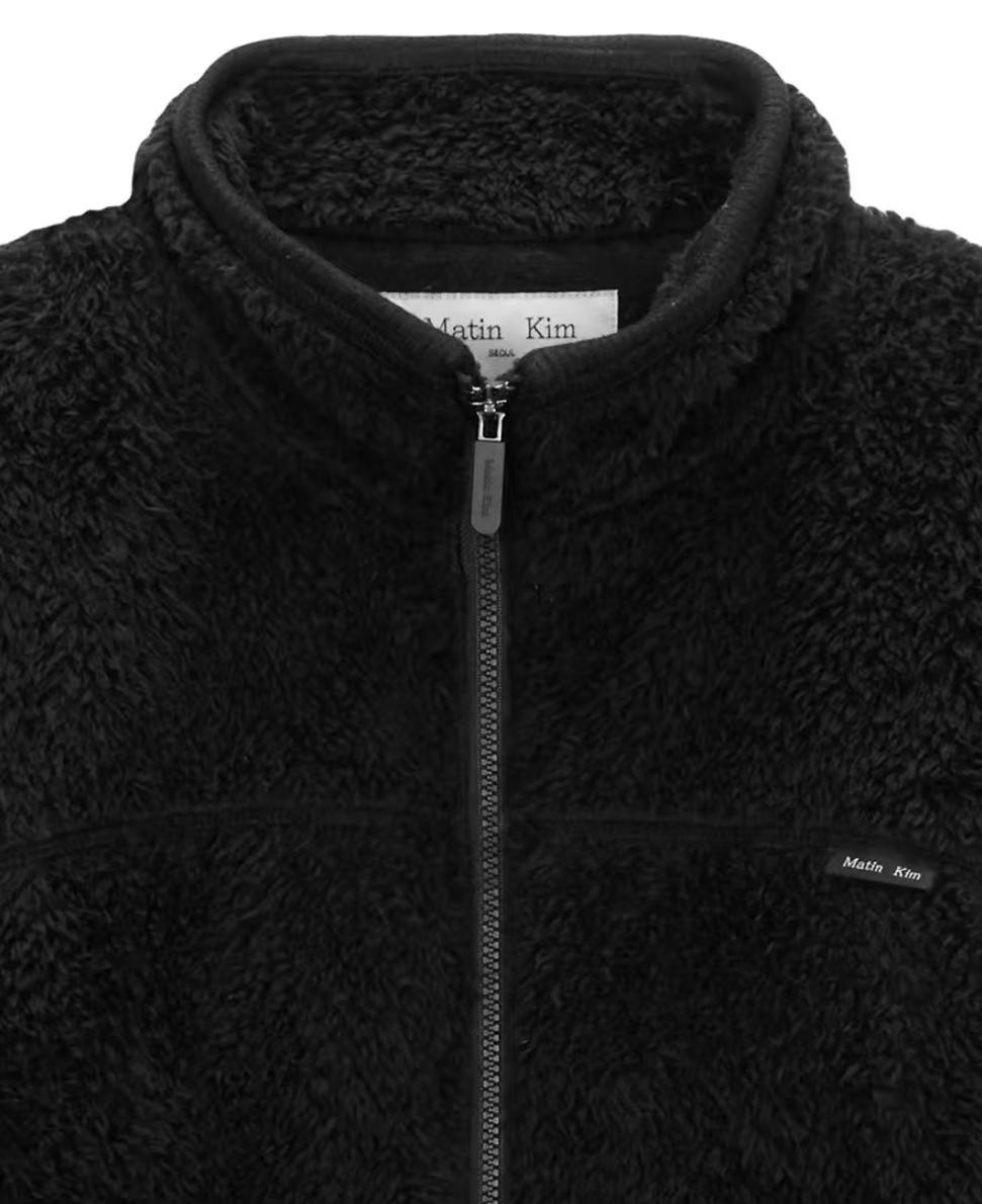 呢個限時優惠做返24小時小時返場🤩🤩🤩 matinkim毛毛外套 🉐限時折扣 原價韓won 198.000 超值特價💰Black / ivory Free size