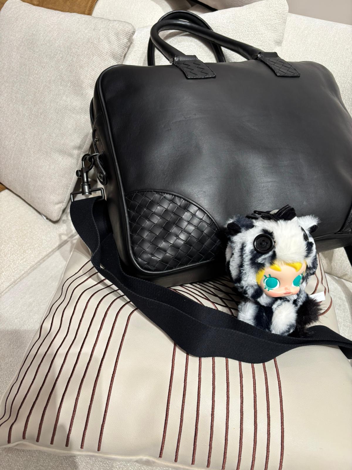 Bottega Veneta BV Black Intrecciato Leather Briefcase Bag 100%Authentic, 90%New ✅Dust bag