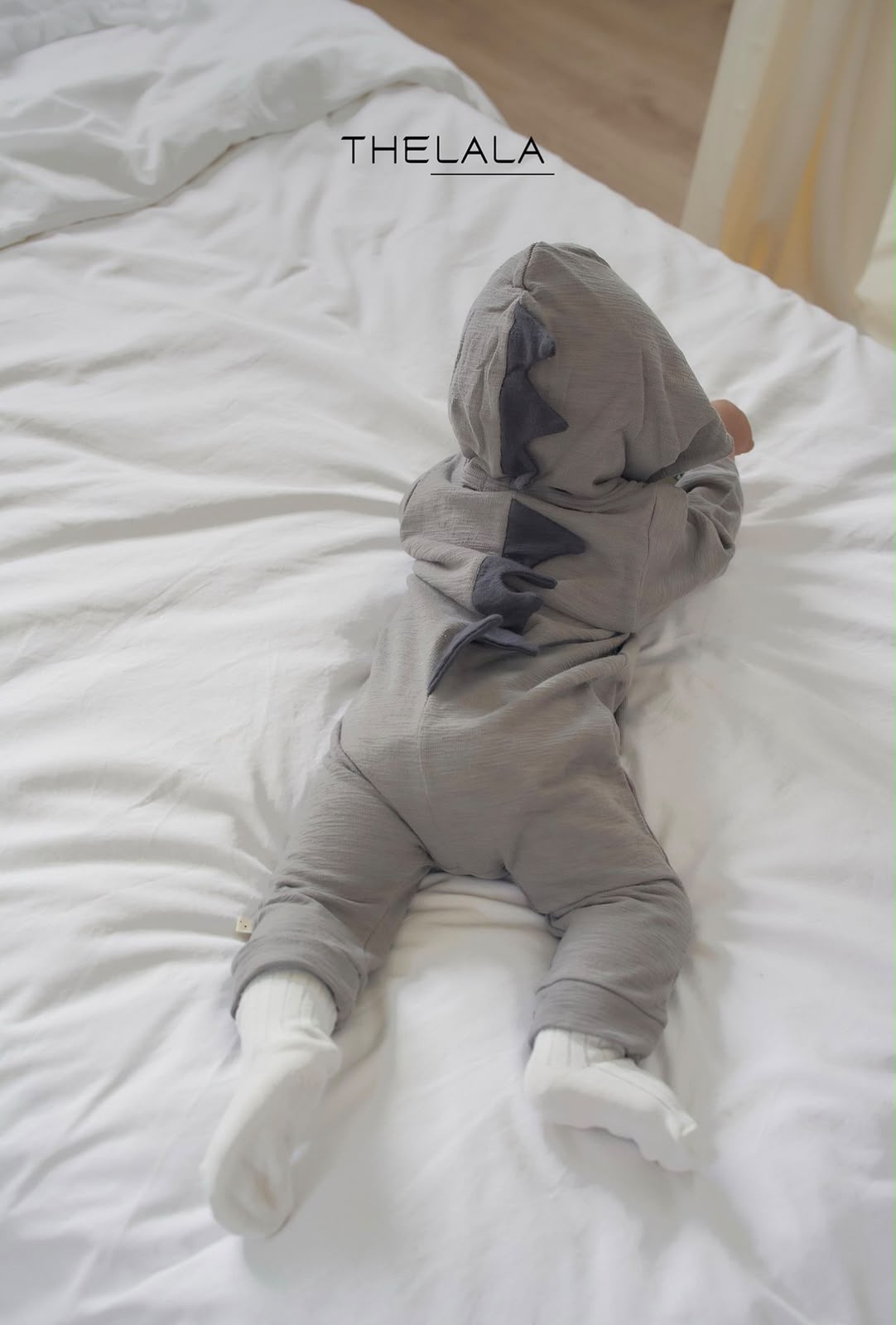 AK6203 Suit