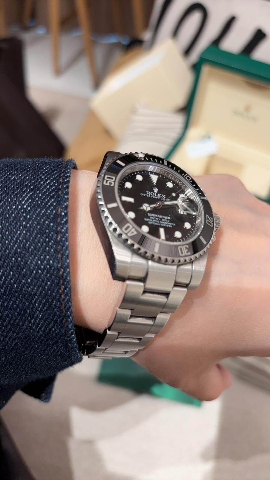 Rolex submariner date 116610 100%Authentic,95%new ✅certificate cate ✅ tap  ✅box