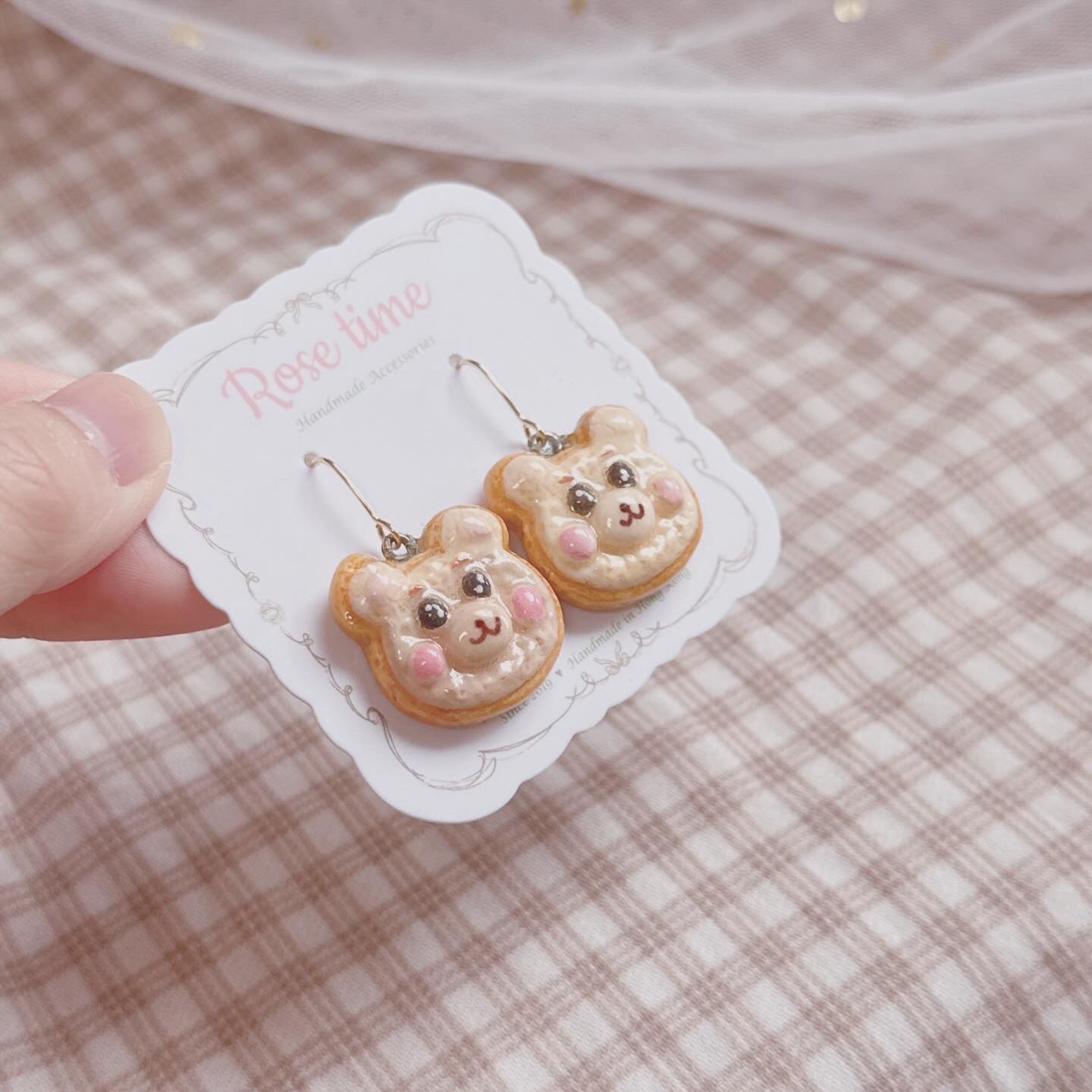 手繪熊熊麵包耳環