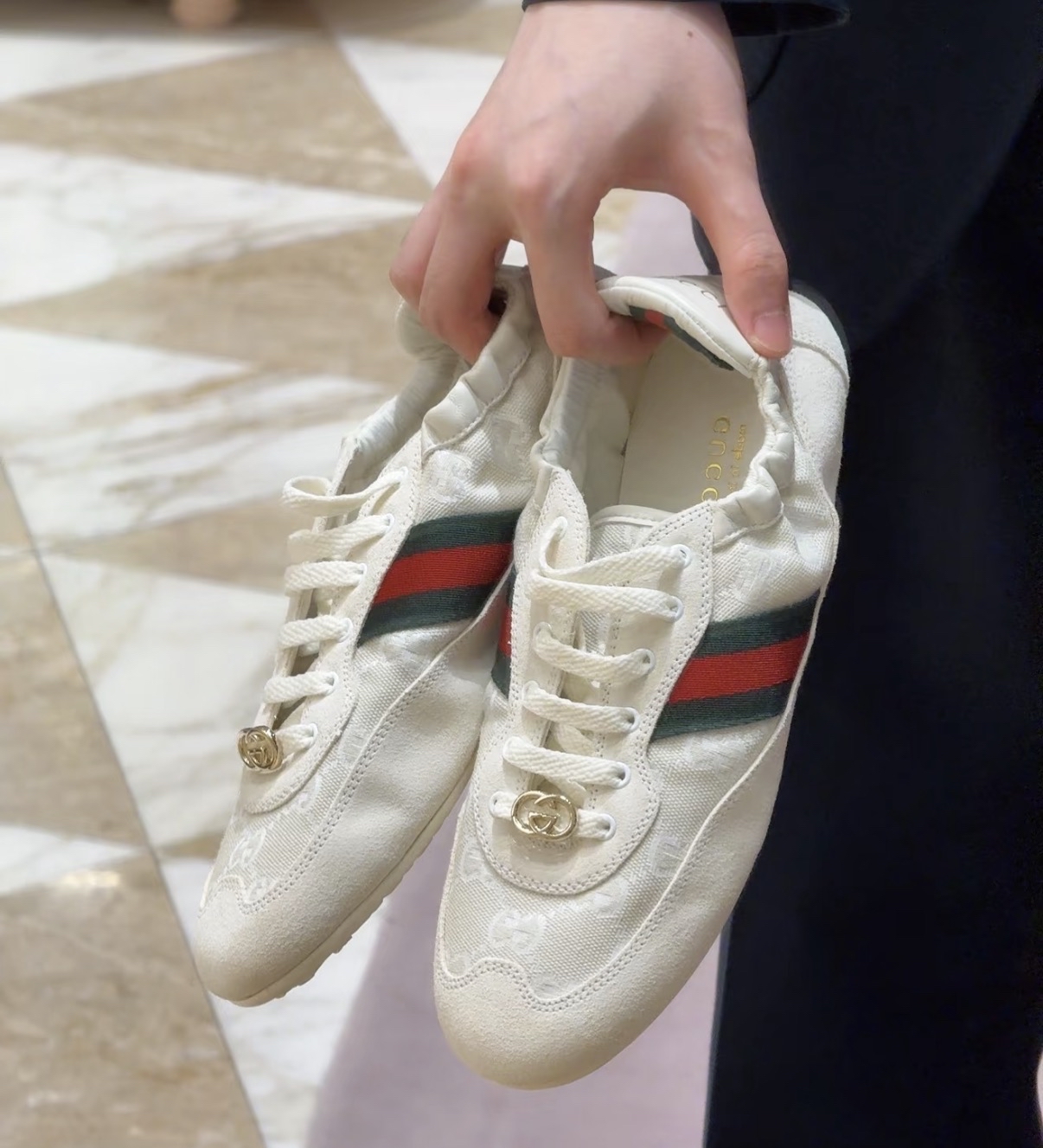 限時優惠✨新款🆕訂貨🍒 Gucci suede sneaker   🔖Size 36/37/37.5/38/38.5/39/40