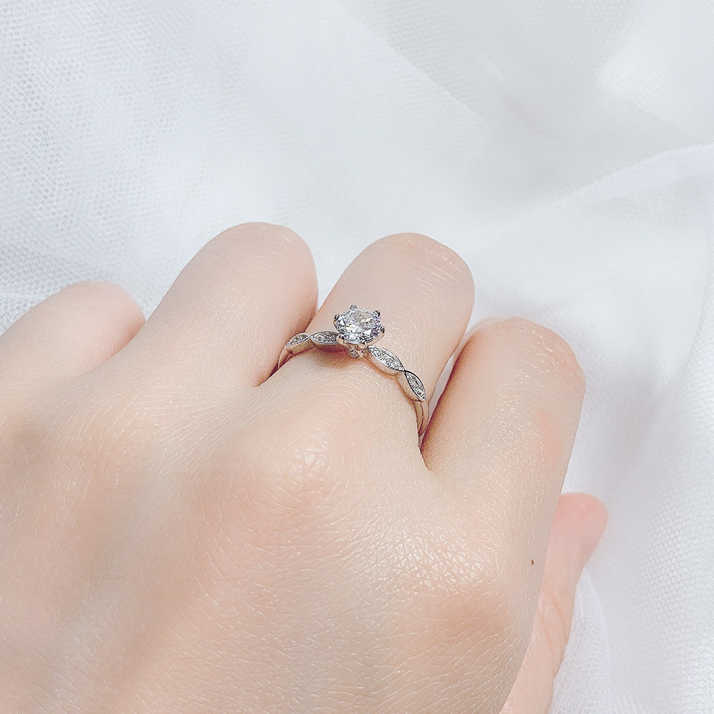 📦訂購 台灣限定 STORY 故事銀飾 唯一 密鑲排鑽莫桑石純銀線戒 戒指