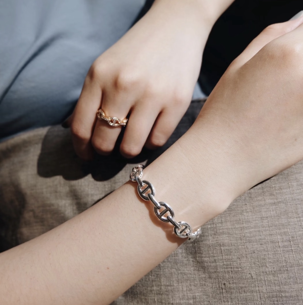 配貨價出✨Hermes 925 純銀 豬鼻手鈪