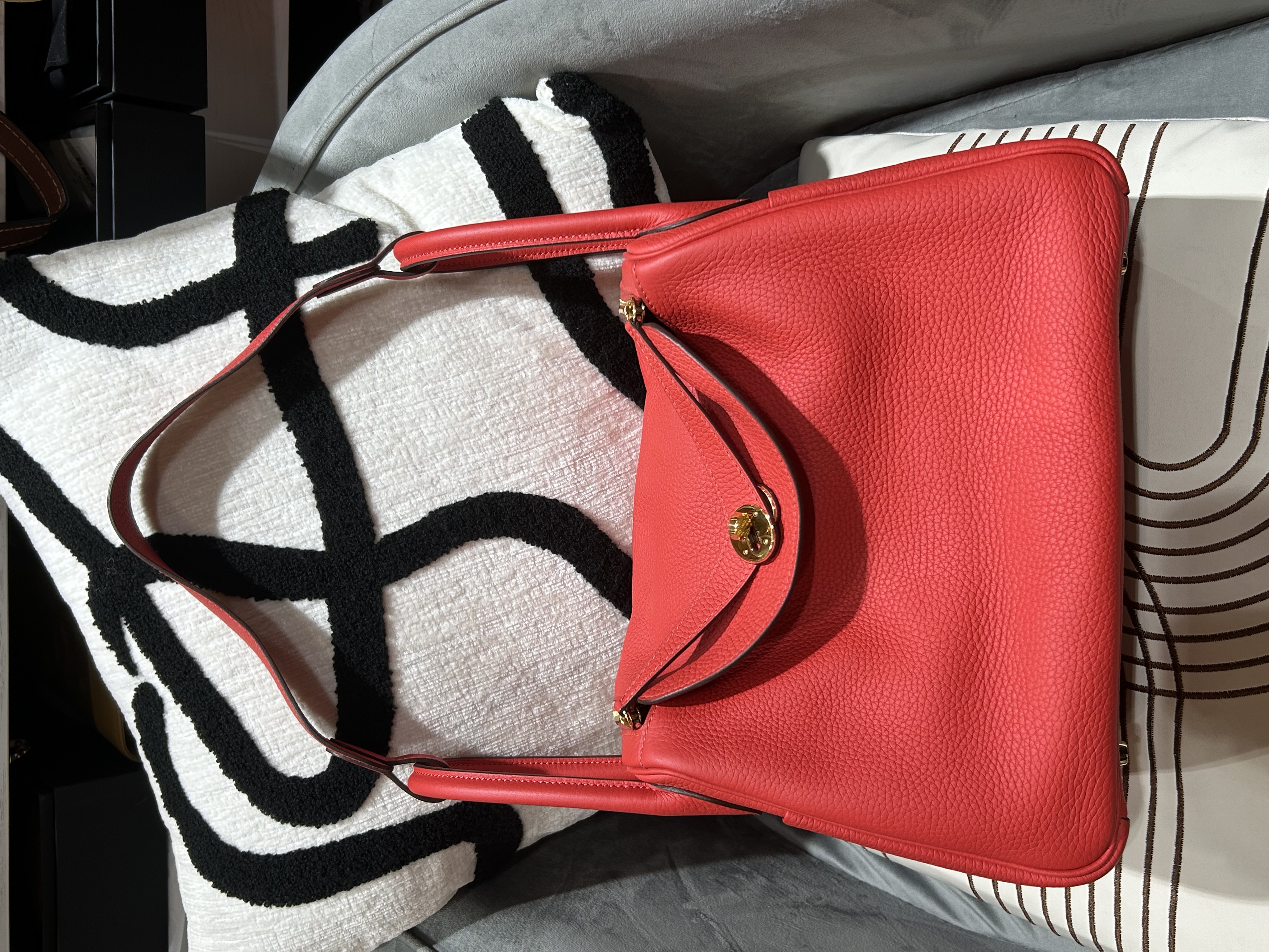 Hermes Lindy 30,SATMP X,心紅金扣 100%Authentic, 98%new ✅dust bag✅box