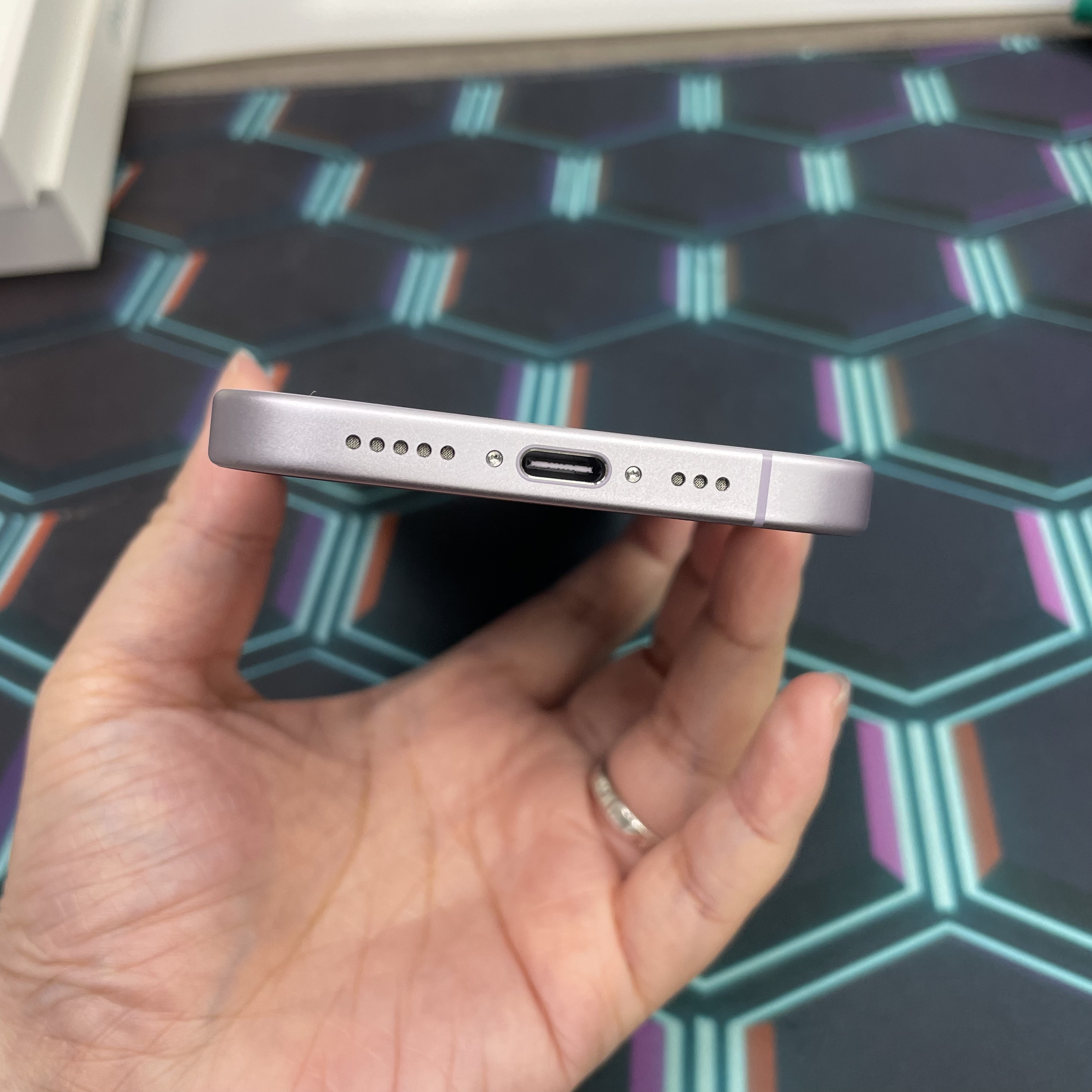 *8046 17 完美機 256GB 電94 紫色 purple