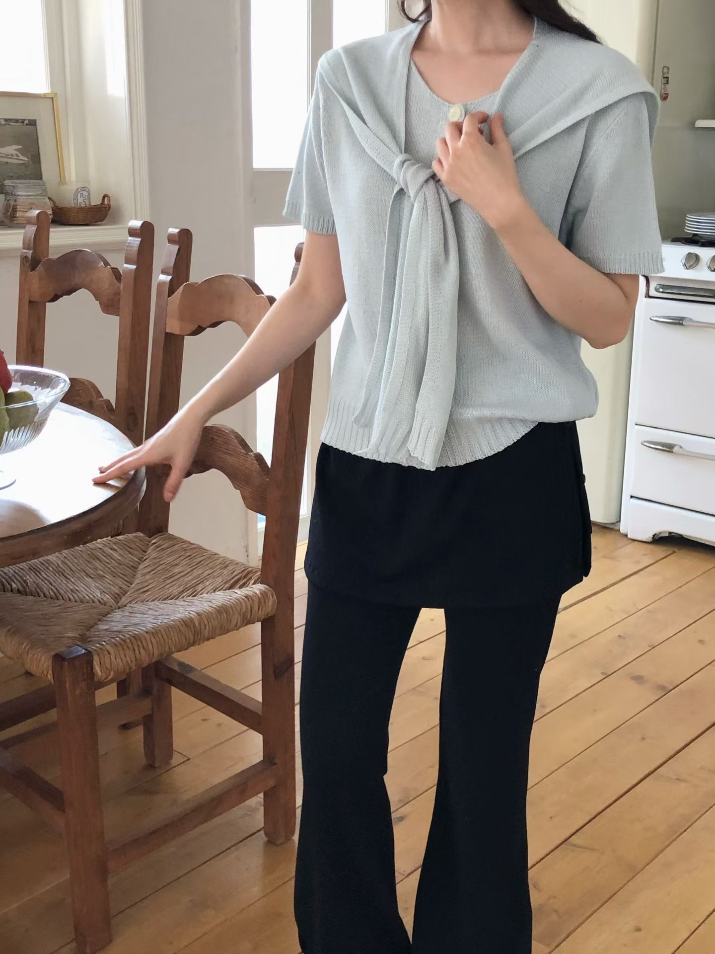 HA19 披肩綁帶開胸Top 