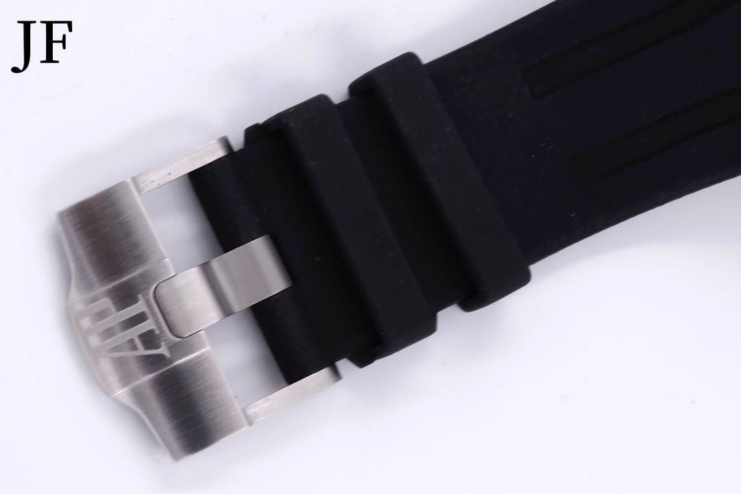 🚀AP 皇家橡树离岸型 大熊猫计时码表 AP 26400 精钢表壳 陶瓷表圈 双面蓝宝石镜面 3126机芯 橡胶表带 精钢针扣 直径44mm💯