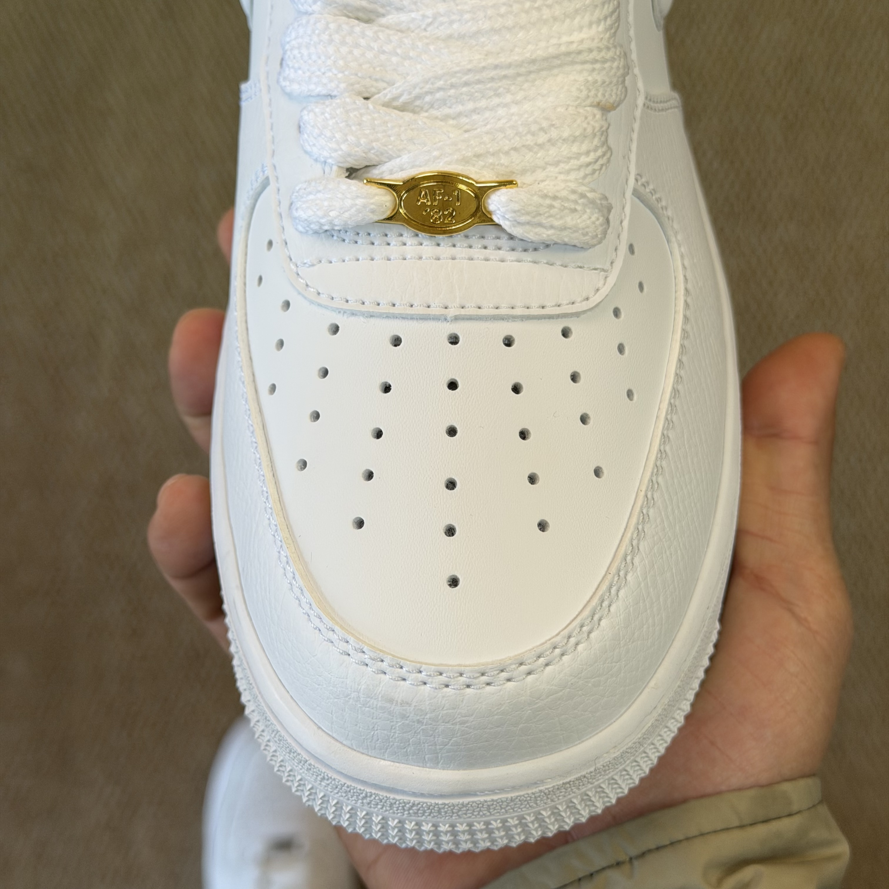 Nike Air Force 1 '07 HF2014-100