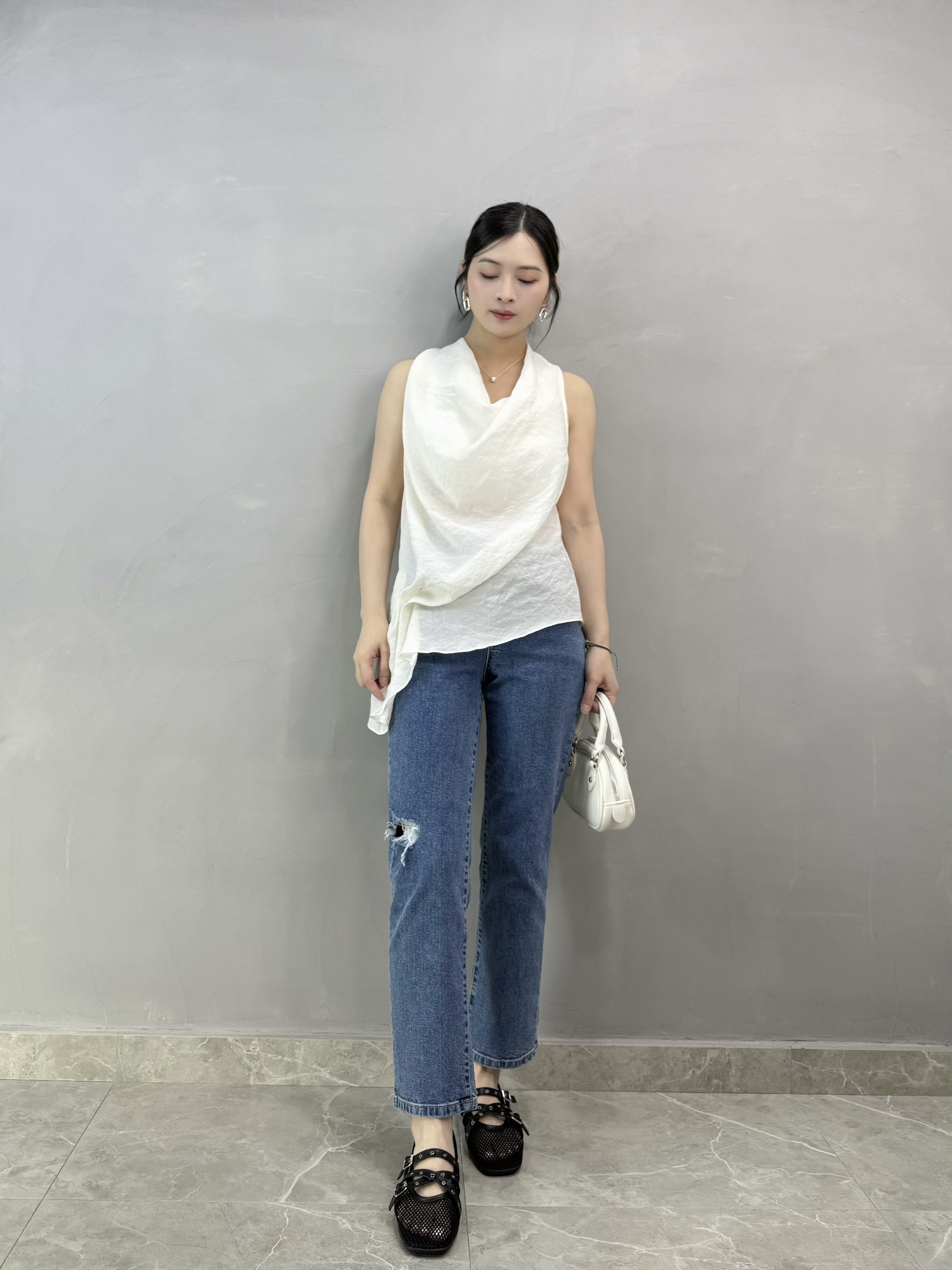 X73 設計感超輕布料背心