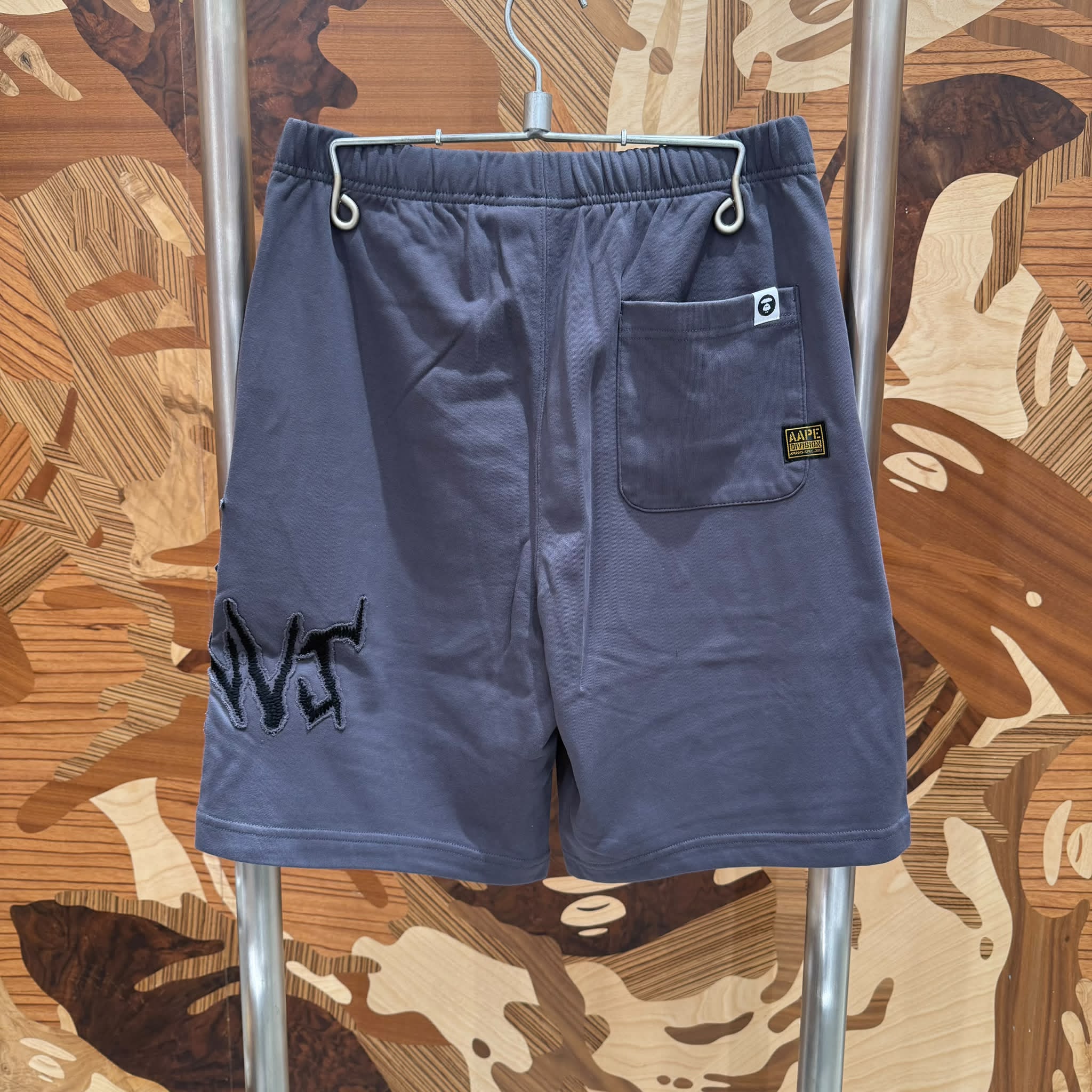 AAPE AAPEUNVS moonface sweat shorts (D606)