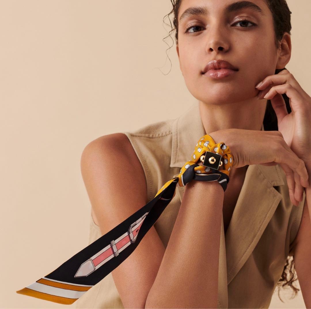 Hermès 全新🆕 100%絲 Grand Tralala 圖案 Twilly