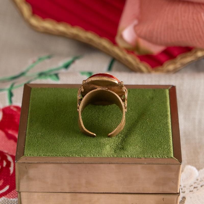 Vintage Czechoslovakian Shell Colour Glass Cameo Ring - Adjustable Ring Band (NZ013-4)
