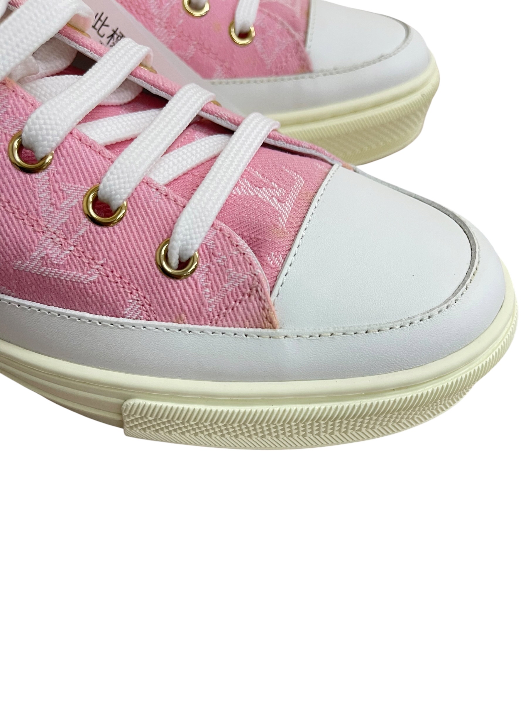Unused item Louis Vuitton Sneakers Pink / Product Code: 062503