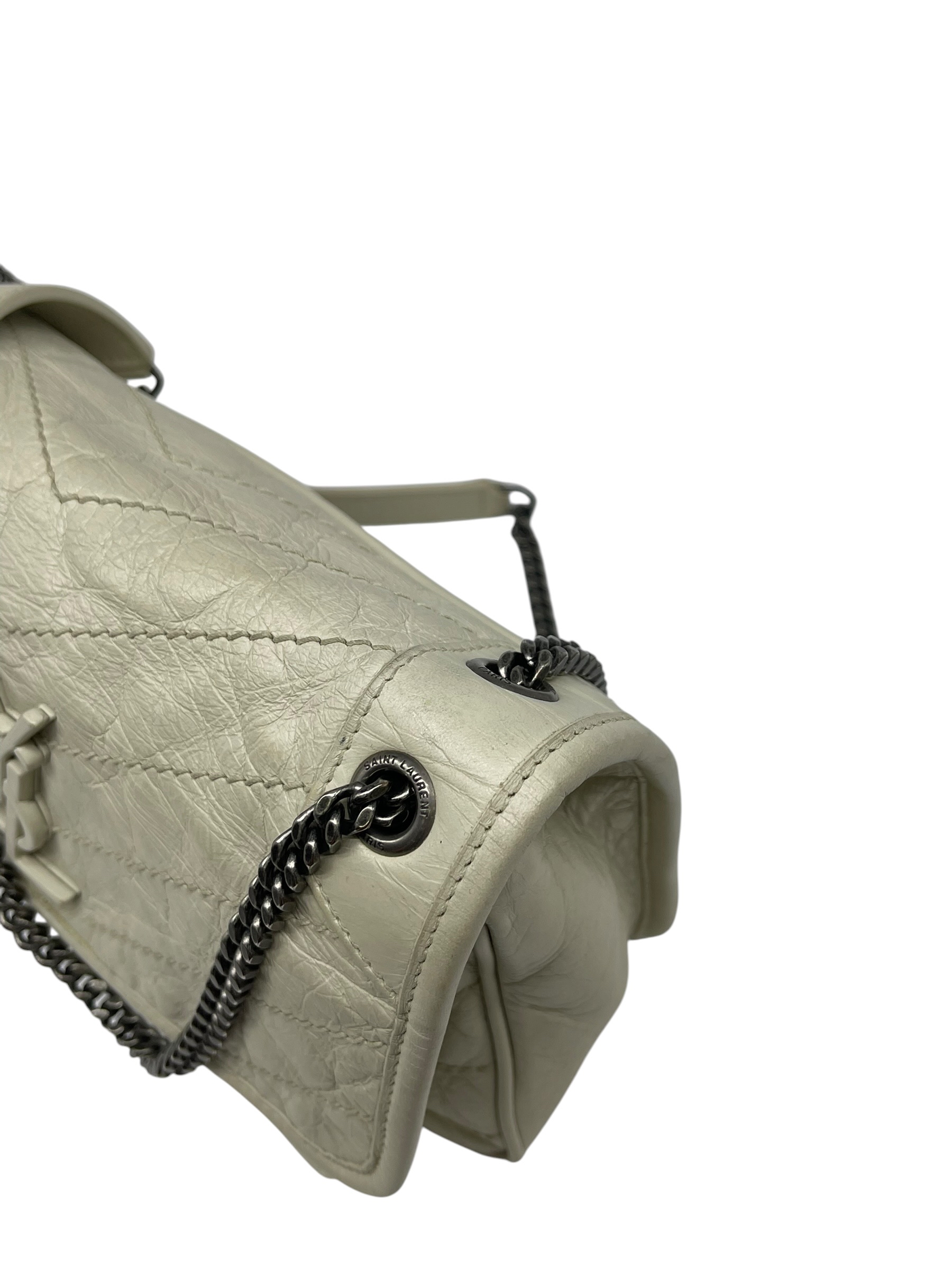 Pre-owned YSL NIKI WHITE / Product Code: 071404