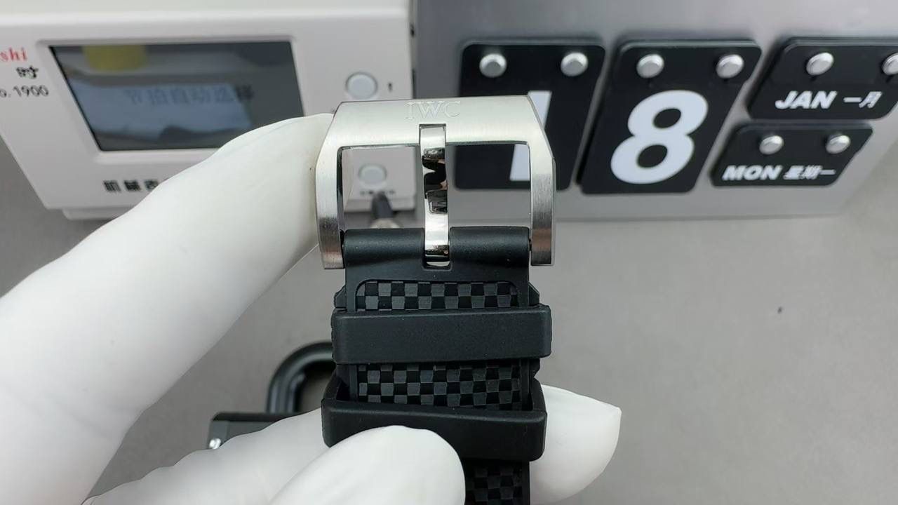 IWC 万国海洋计时雅克·伊夫·库斯托探险计时腕表