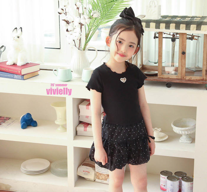 🇰🇷Vivielly tee 