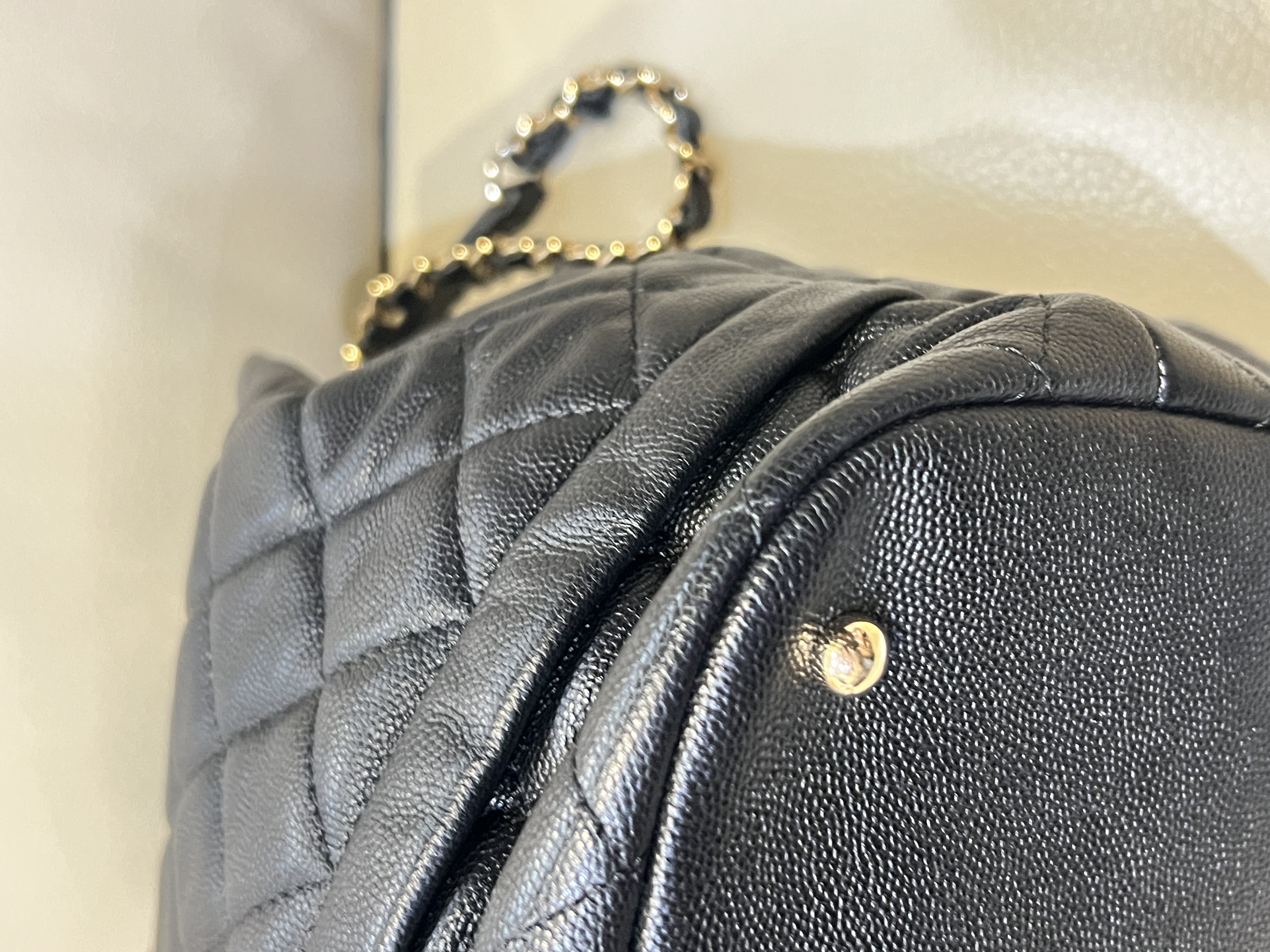 Pre-Owned Chanel Drawstring bag / Product Code: 26040522