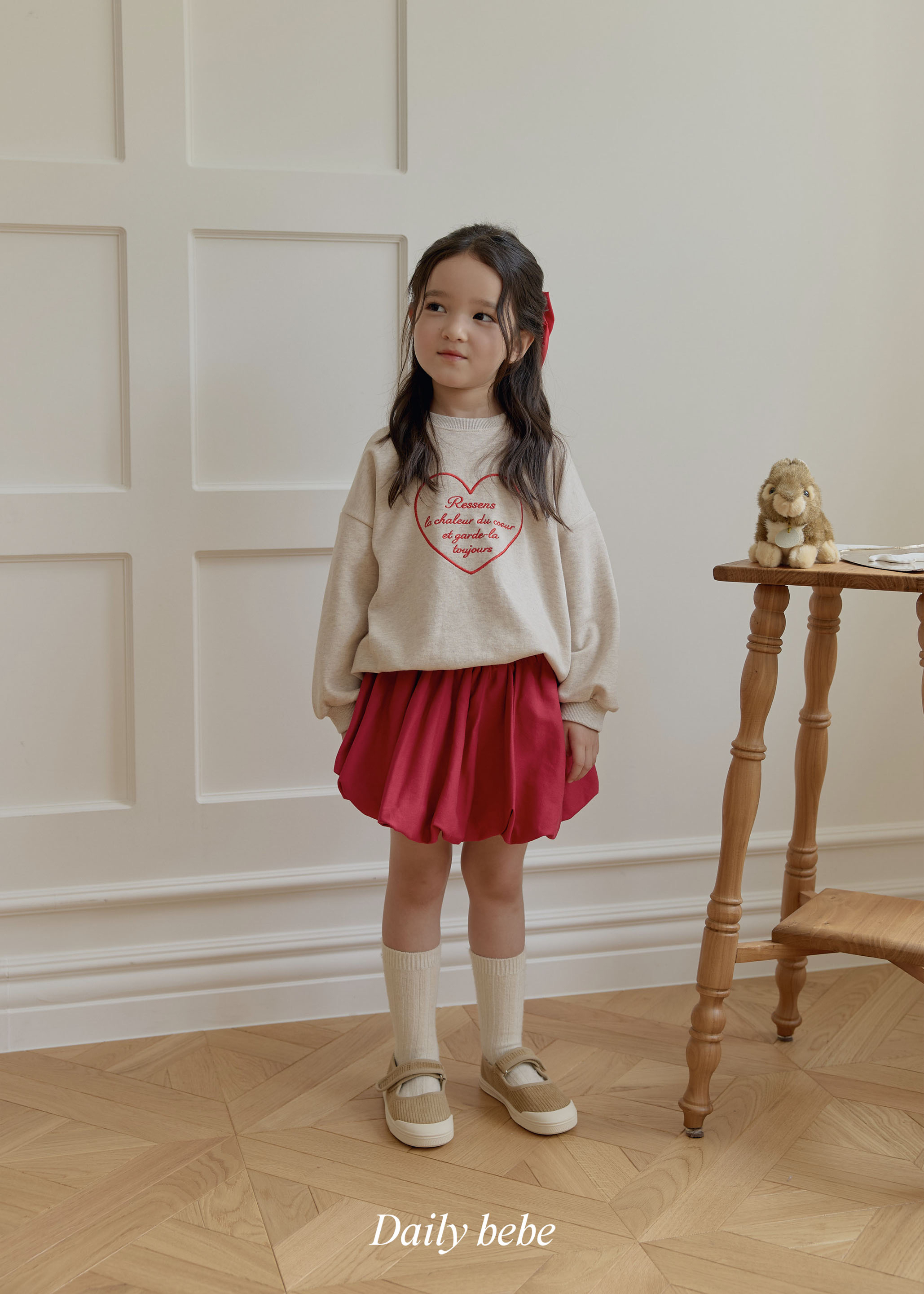 Dailybebe | Heart-Embroidered Sweatshirt