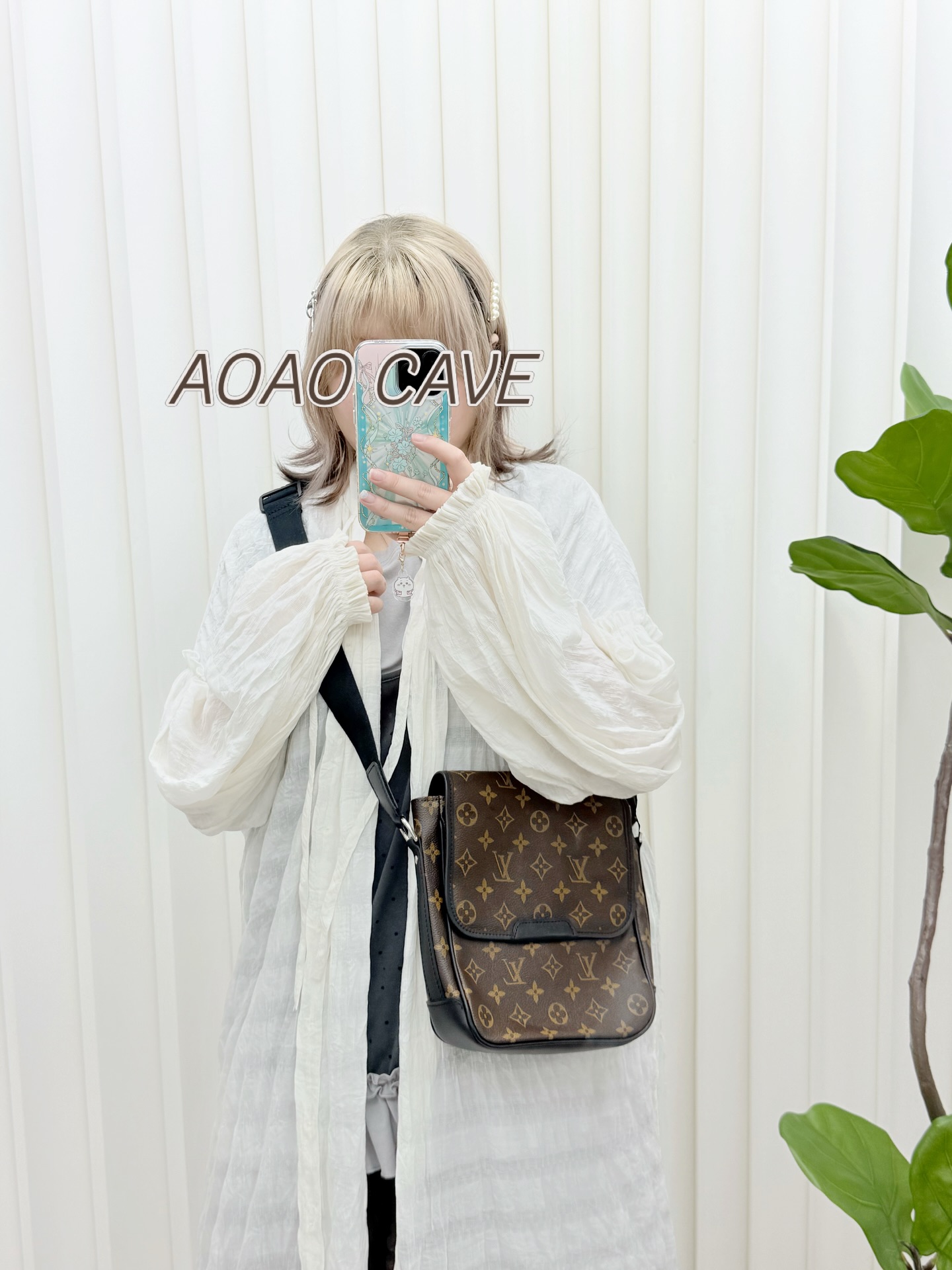 LV🤍PRE OWNED 🖤老花 District pm macassar 郵差包 