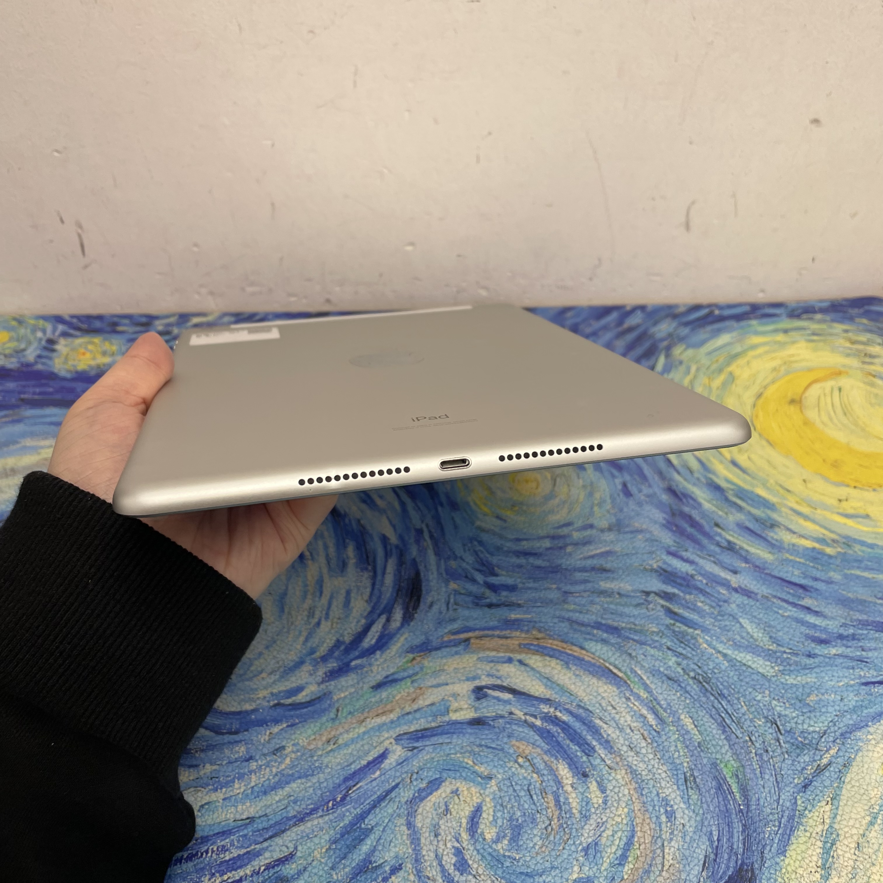 *4858100 iPad 7 靚機 32GB 插卡版 銀色 sliver