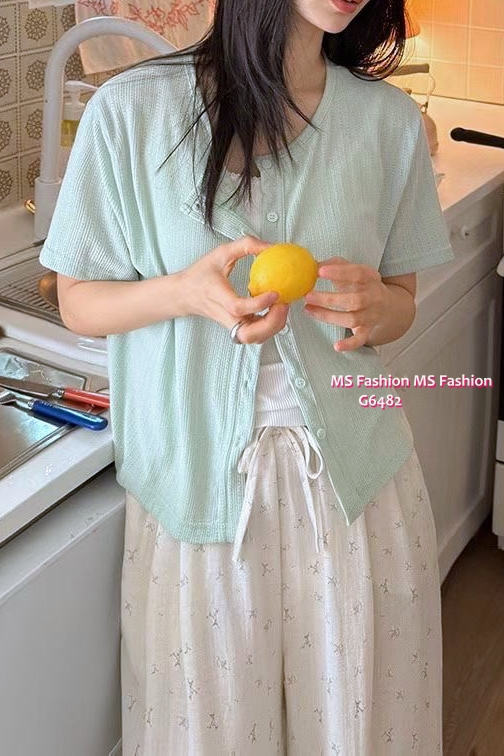 G6482 直紋薄外套仔
