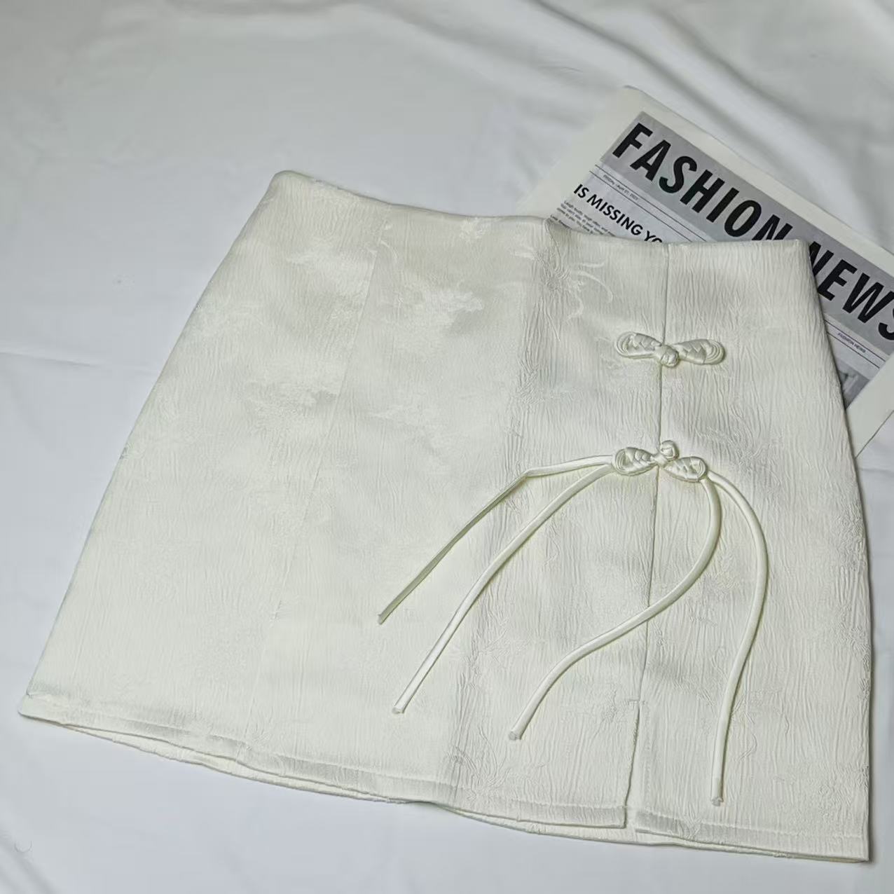 BS2001 [New Chinese Style Textured Frog Button Mini Skirt] Minimalist • Elegant • Everyday Wear