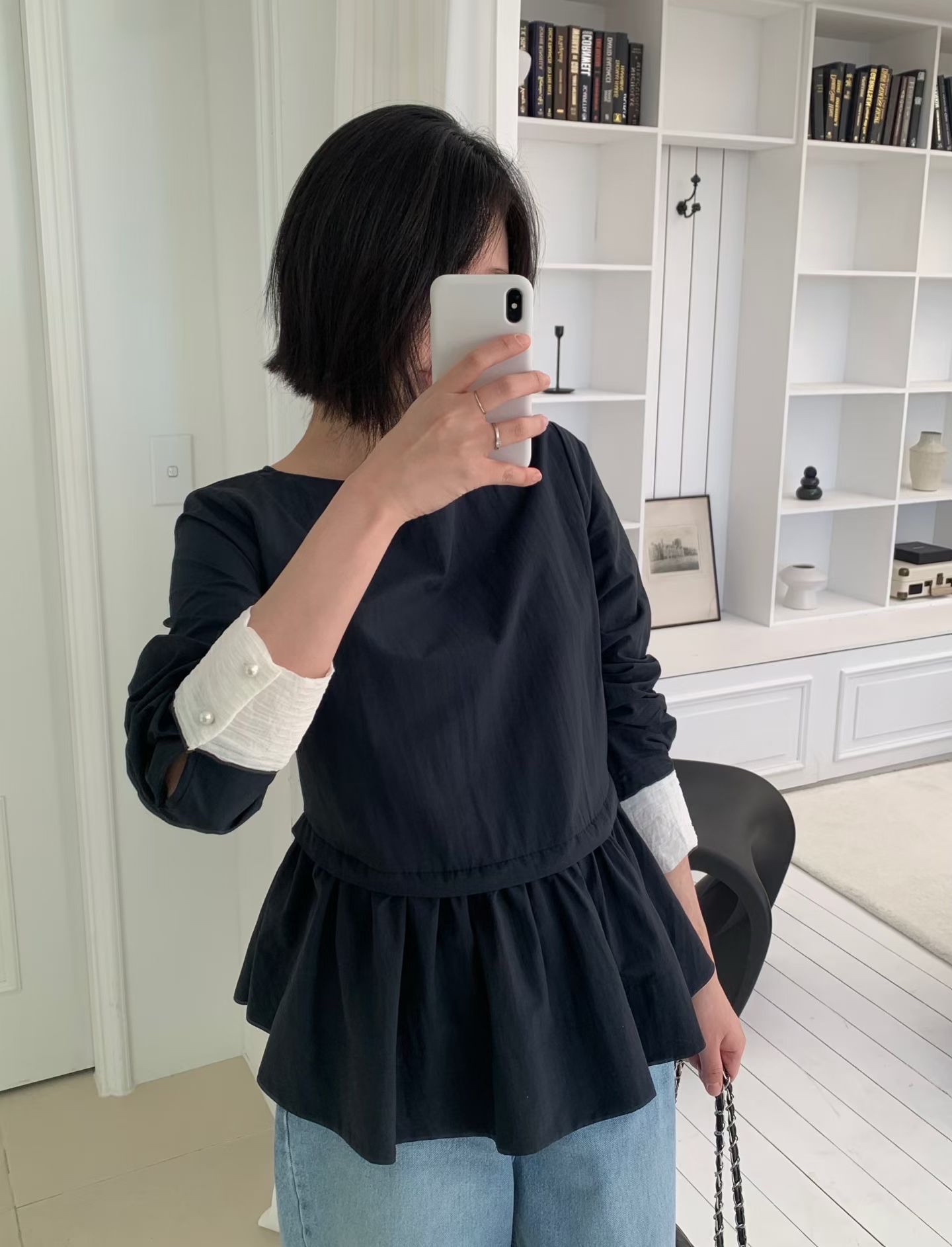 Feminine cuff contrast blouse