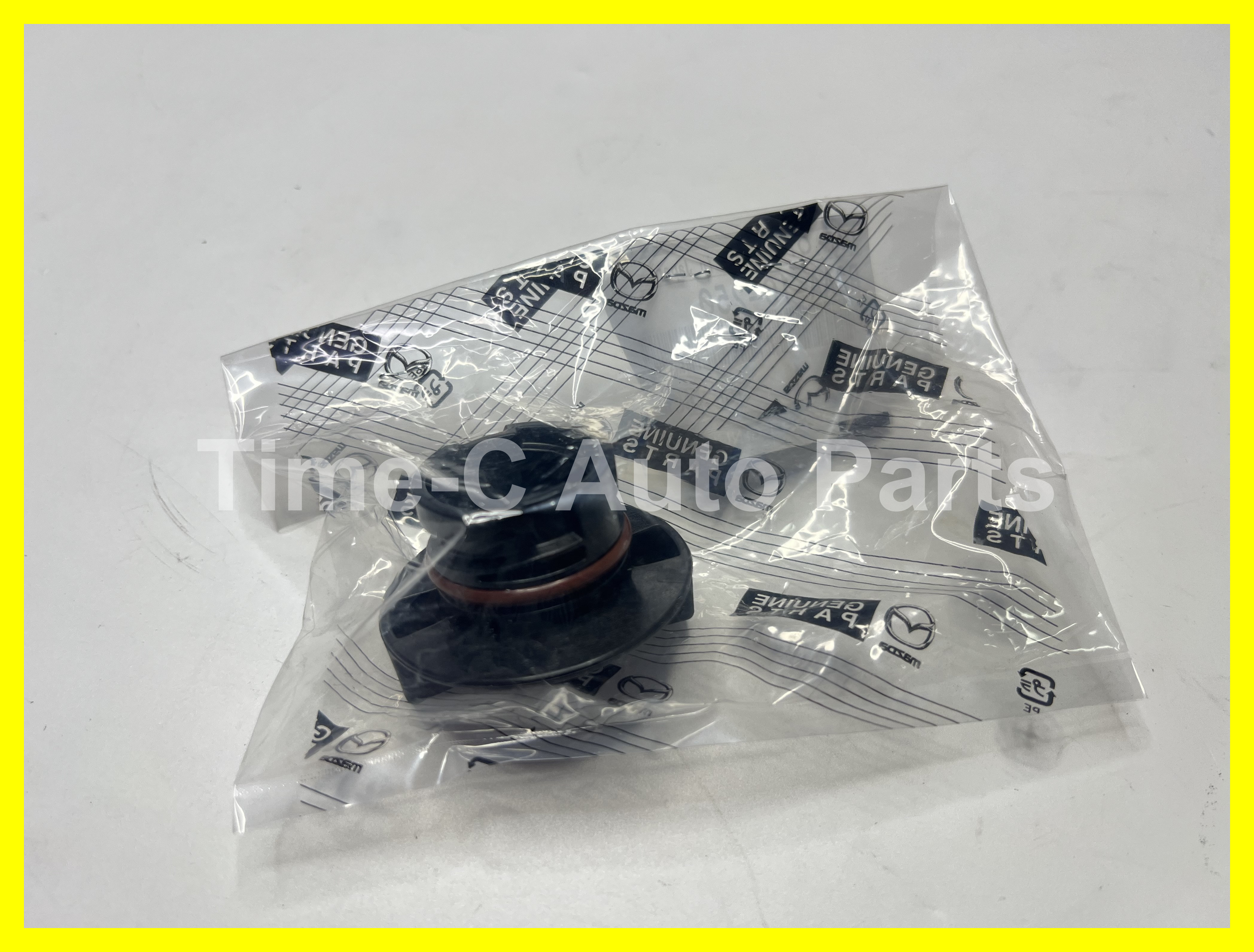 油蓋 R2AA-10-250 - Mazda Biante