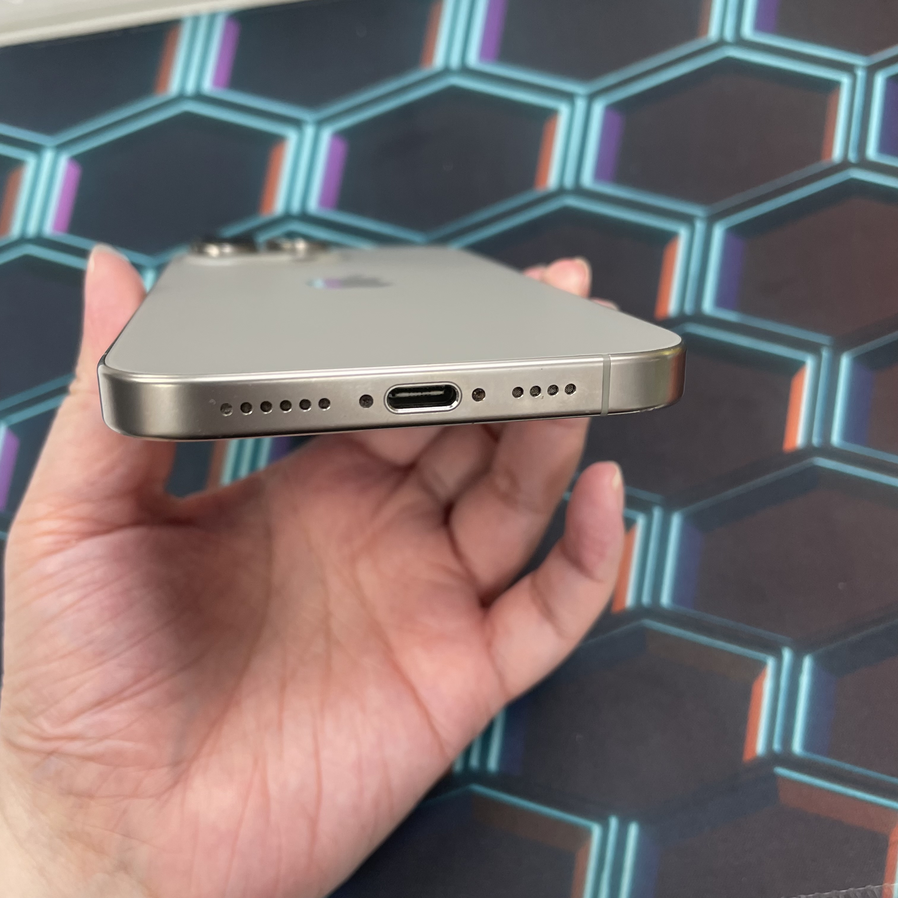 *6364 16 pro max 完美機 256GB 電90 原色 gray