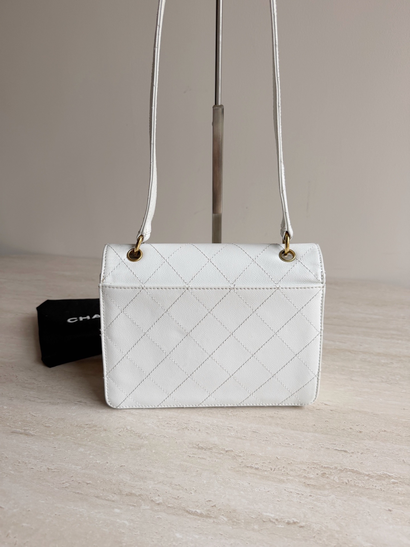 【預訂貨品】Chanel中古白色CF Kelly