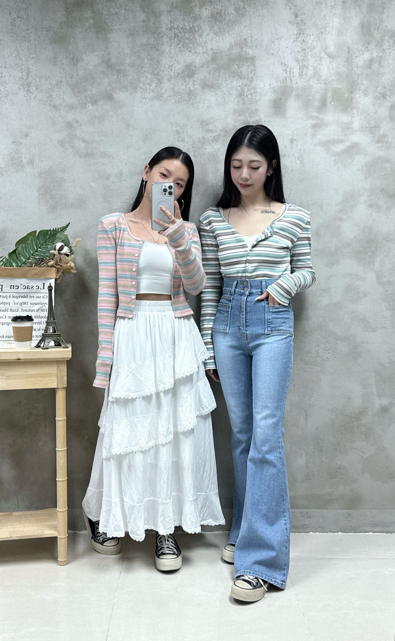 C18 雙鈕高腰喇叭褲