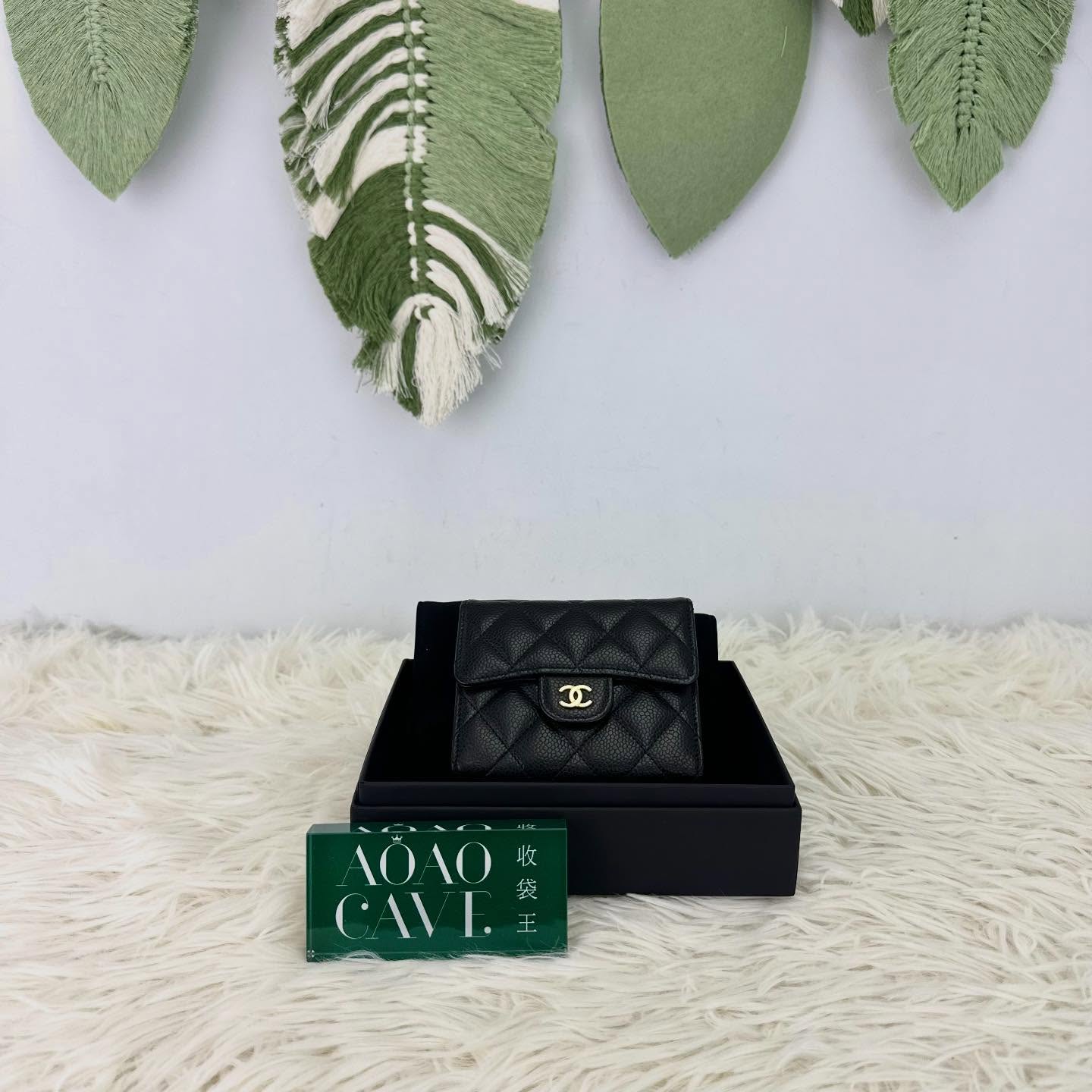 CHANEL 🤍PRE OWNED 黑金荔皮牛皮三摺銀包 晶片款 全套有單🖤