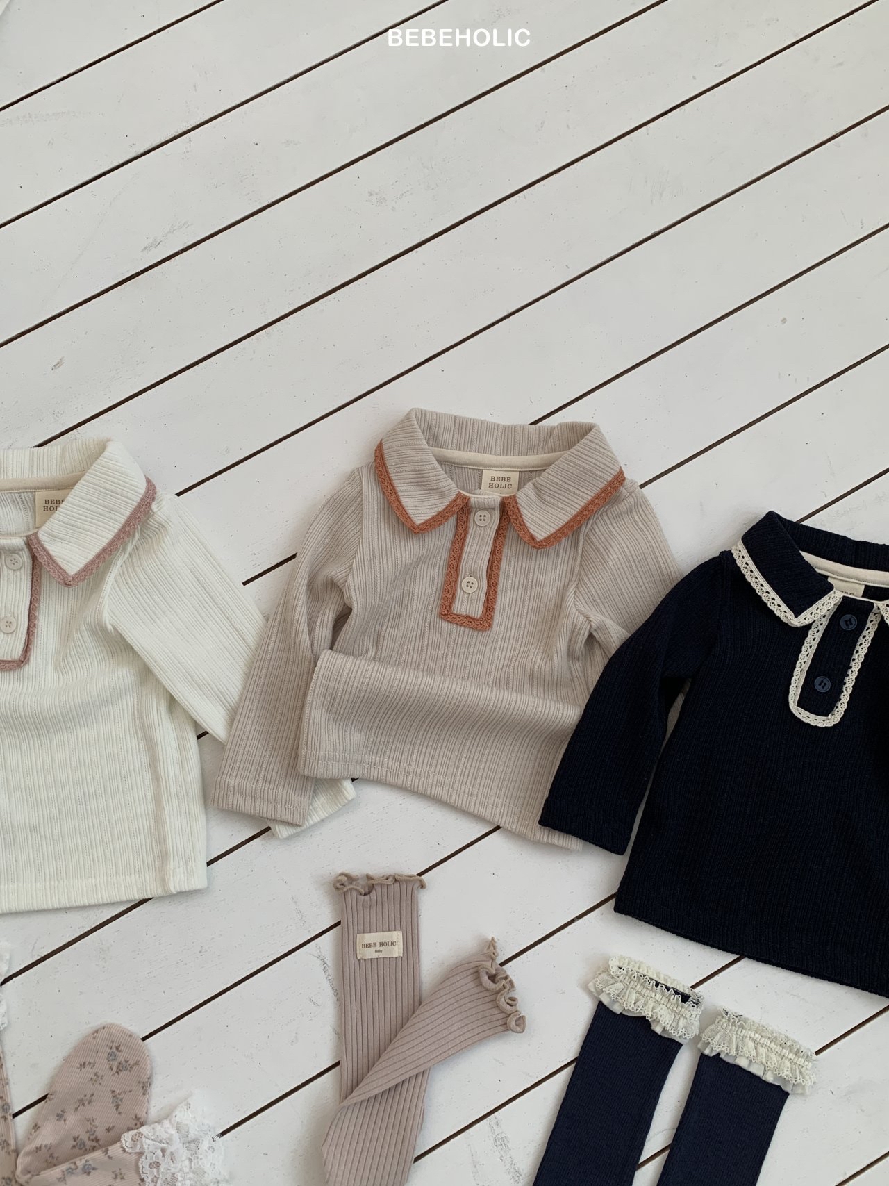 🌸預訂 韓國直送🌸🇰🇷BEBEHOLIC三色蕾絲花邊翻領長袖上衣